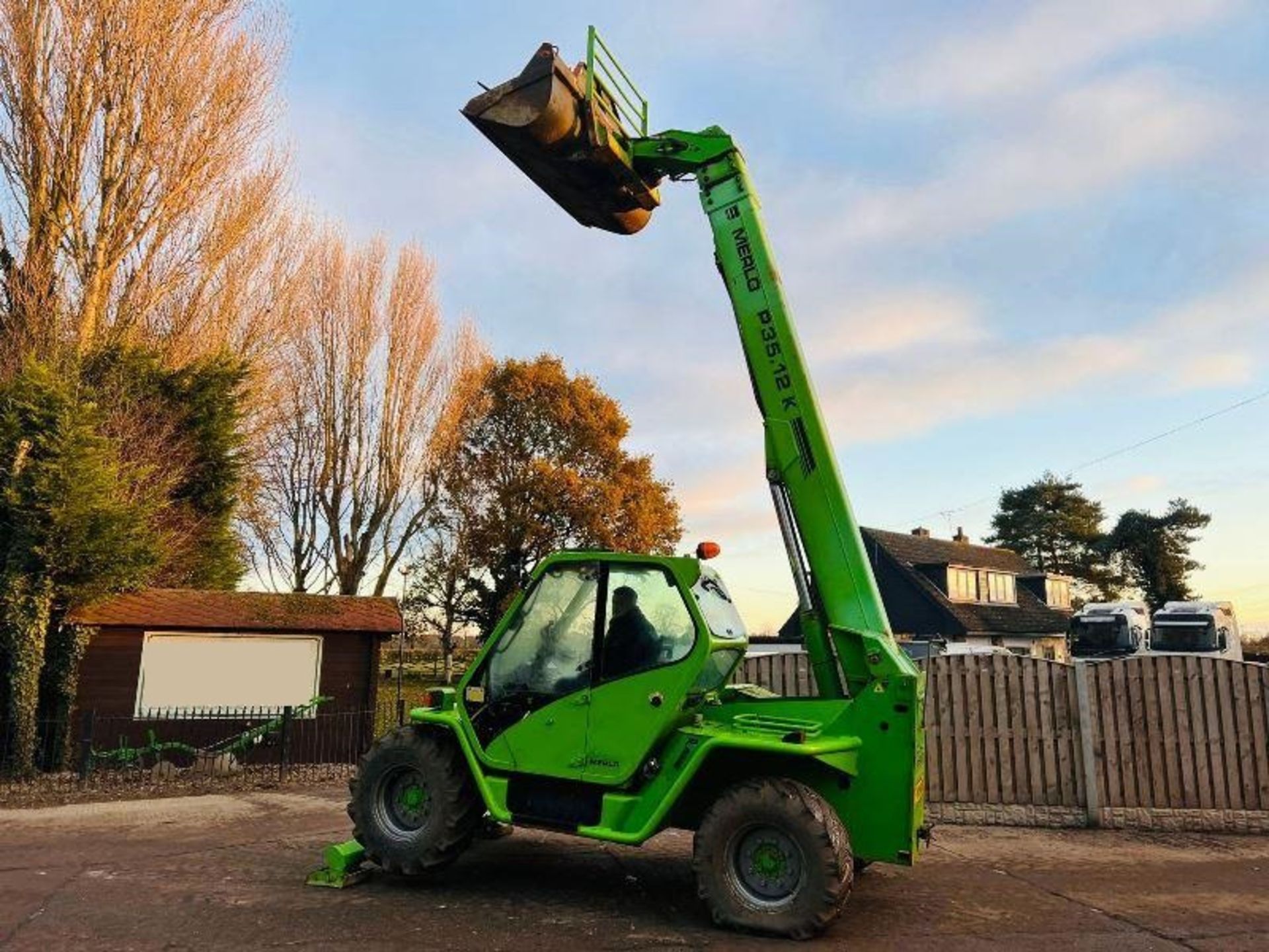 MERLO P35.12K 4WD TELEHANDLER C/W BUCKET & PALLET TINES - Image 9 of 11