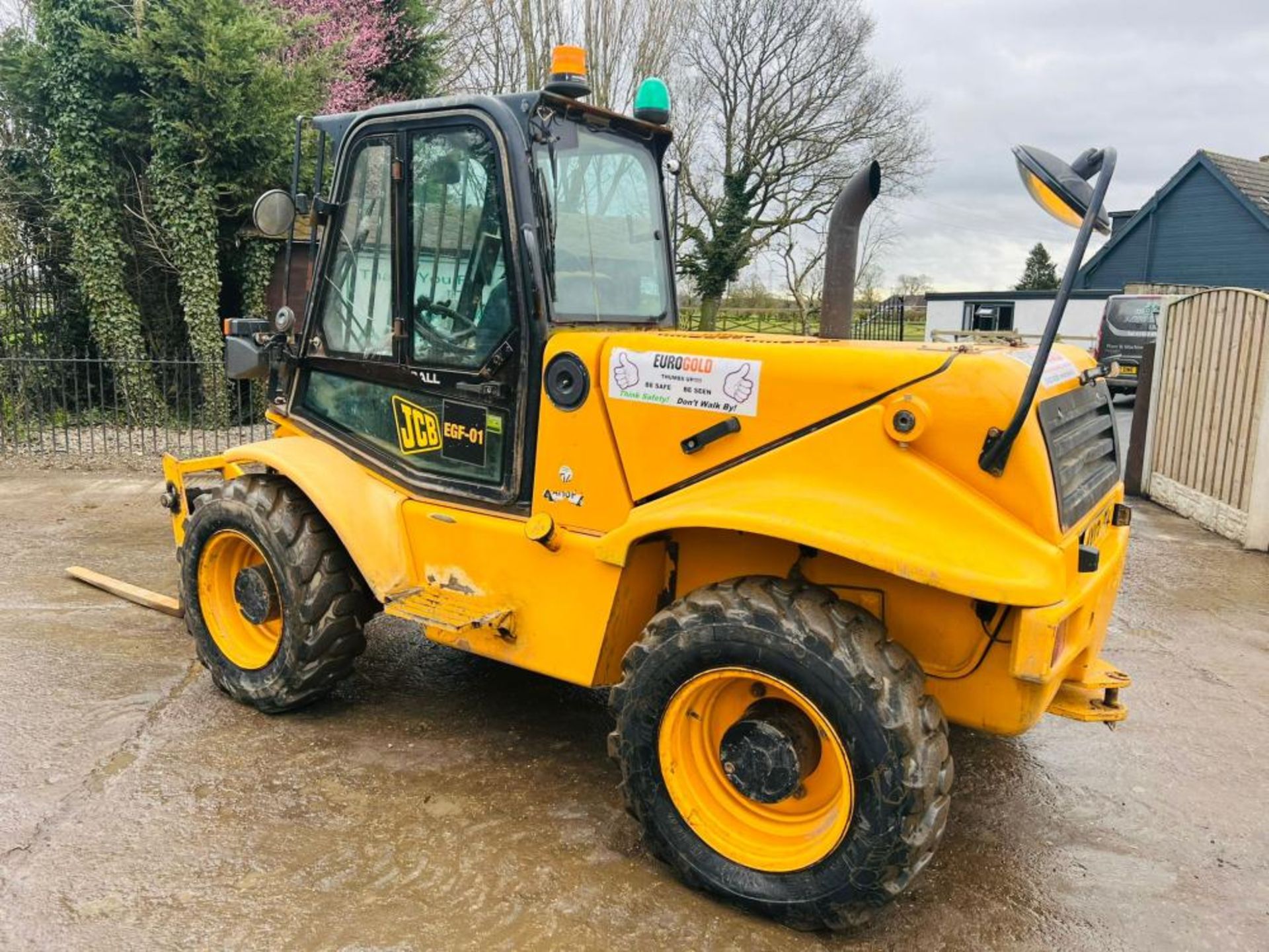 JCB 520-50 4WD TELEHANDLER * YEAR 2013 , ROAD REGISTERED - Image 17 of 19