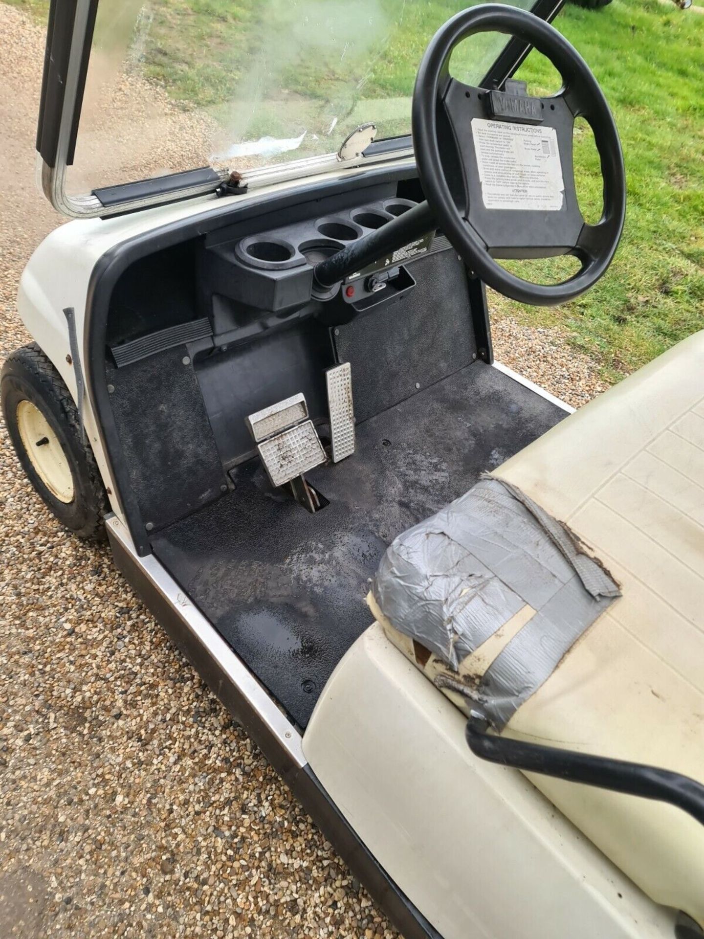 YAMAHA CLUBCAR PETROL GOLF BUGGY - Bild 5 aus 6