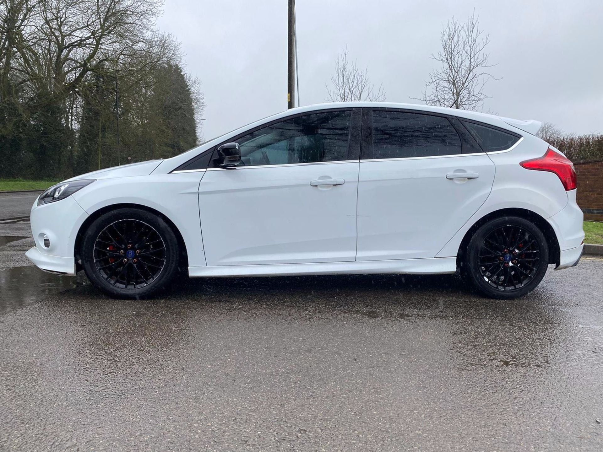 2013 FORD FOCUS 1.0T ECOBOOST ZETEC S 5 DOOR HATCHBACK - 100,000 MILES - Bild 5 aus 15