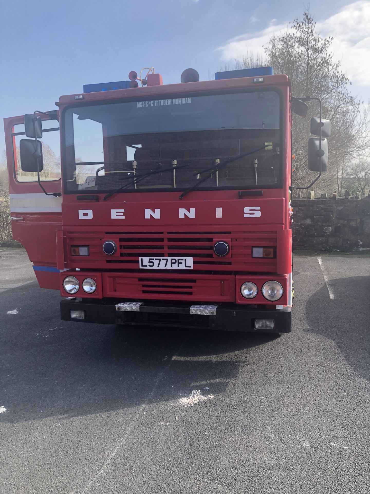 DENNIS FIRE ENGINE TRUCK - RESERVE LOWERED!!! PRICED TO CLEAR - Image 2 of 9