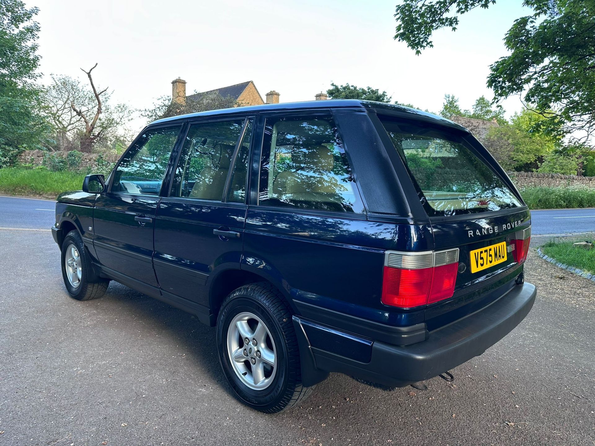 1999 RANGE ROVER VOGUE 4.6 V8 P38 (THOR ENGINE) - 59K MILES FROM NEW - Image 10 of 13