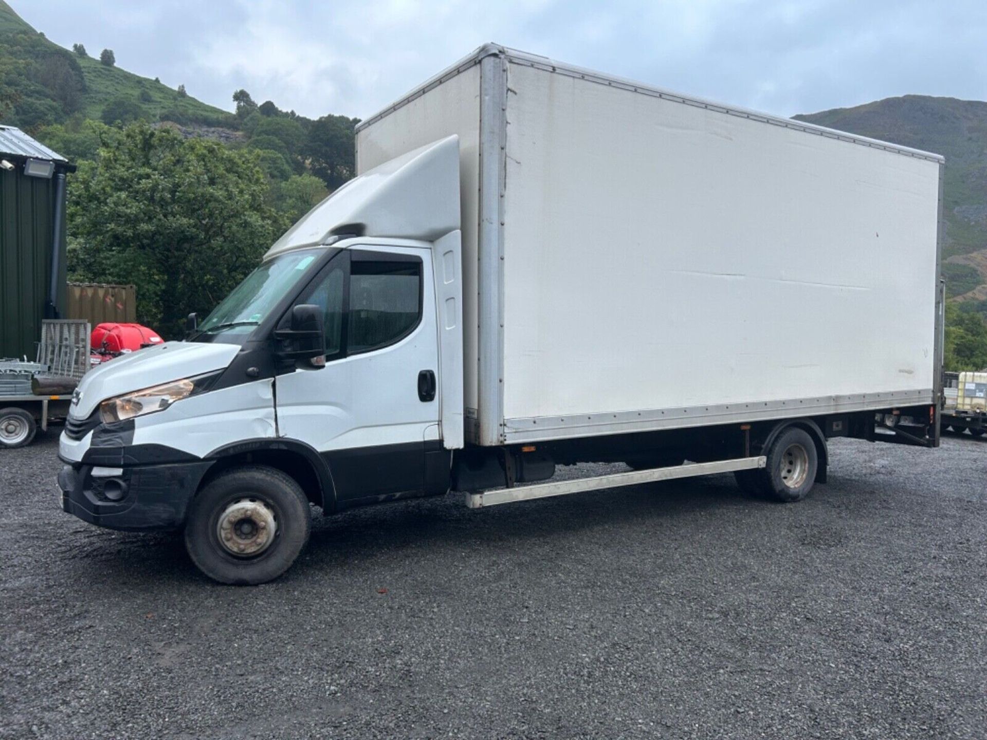 2018 IVECO DAILY 70C18 LUTON BOX VAN 7 TON LORRY TAIL LIFT RECOVERY TRUCK - Image 3 of 9