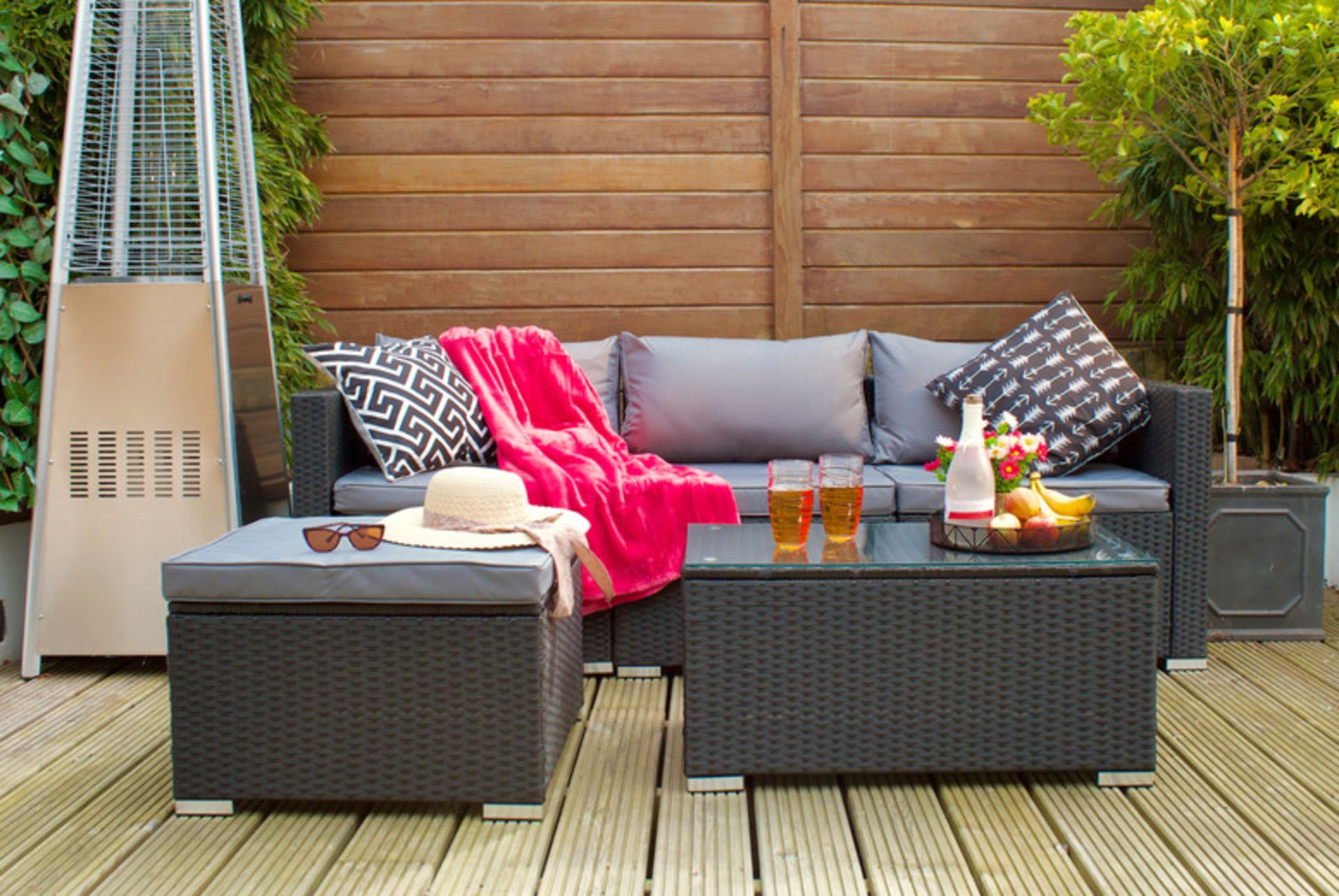 1 X NEW MODULAR 4-SEATER RATTAN GARDEN SOFA SET - BLACK - Image 2 of 4