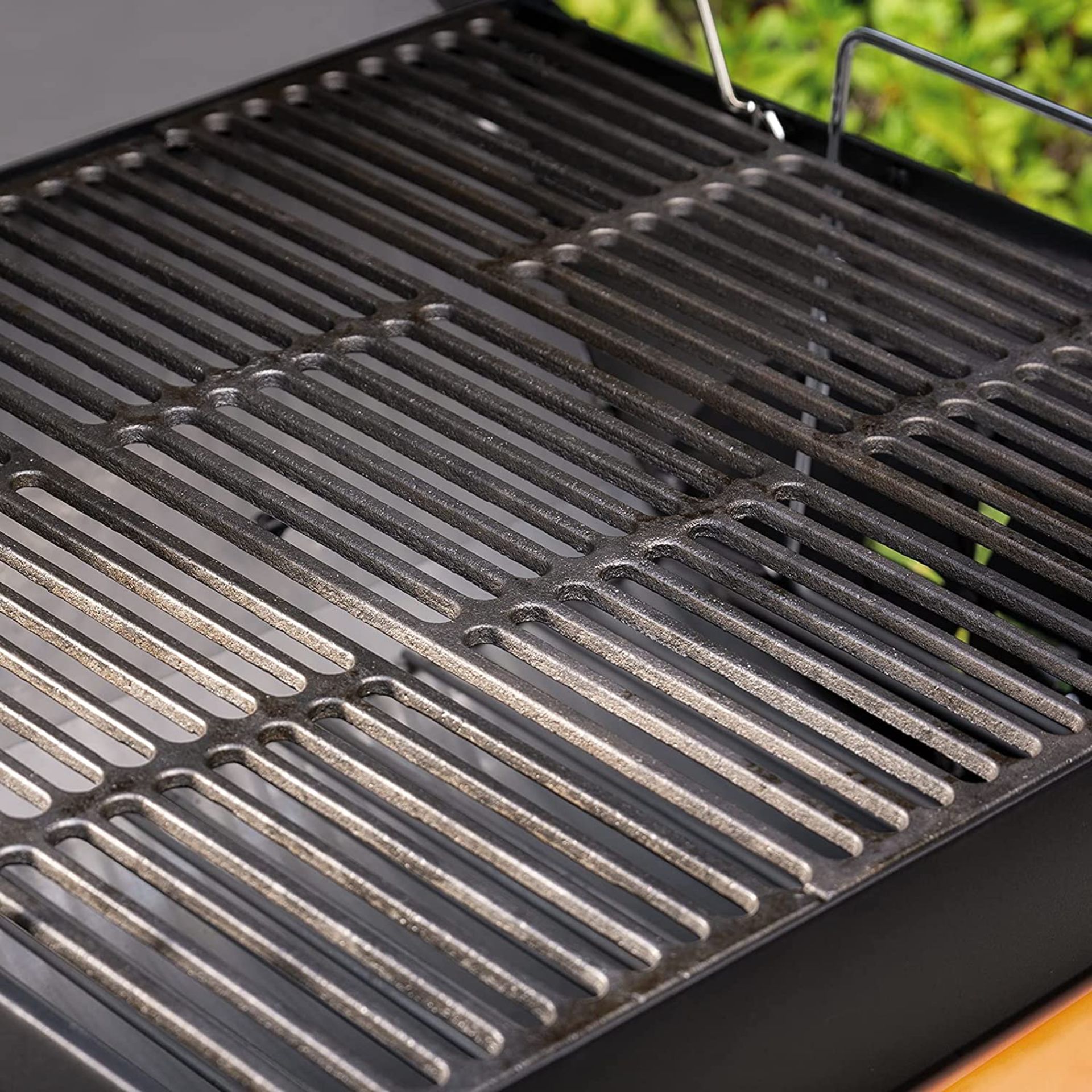 BRAND NEW - CHAR-GRILLER WRANGLER CHARCOAL BBQ WITH METAL SHELF - Image 6 of 8