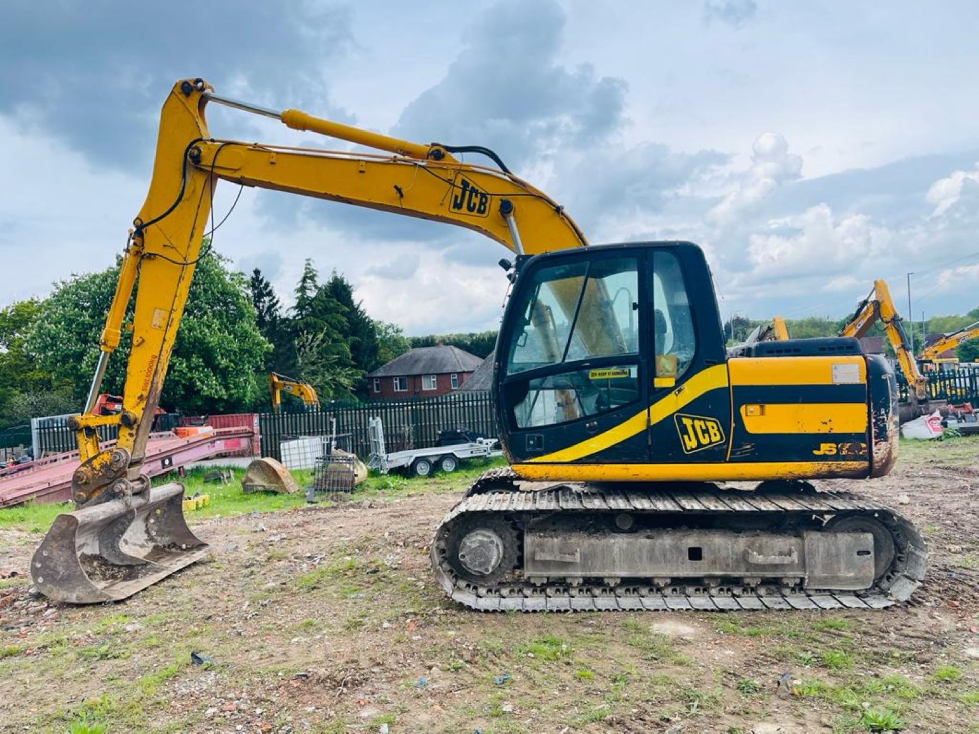 JCB JS130 EXCAVATOR