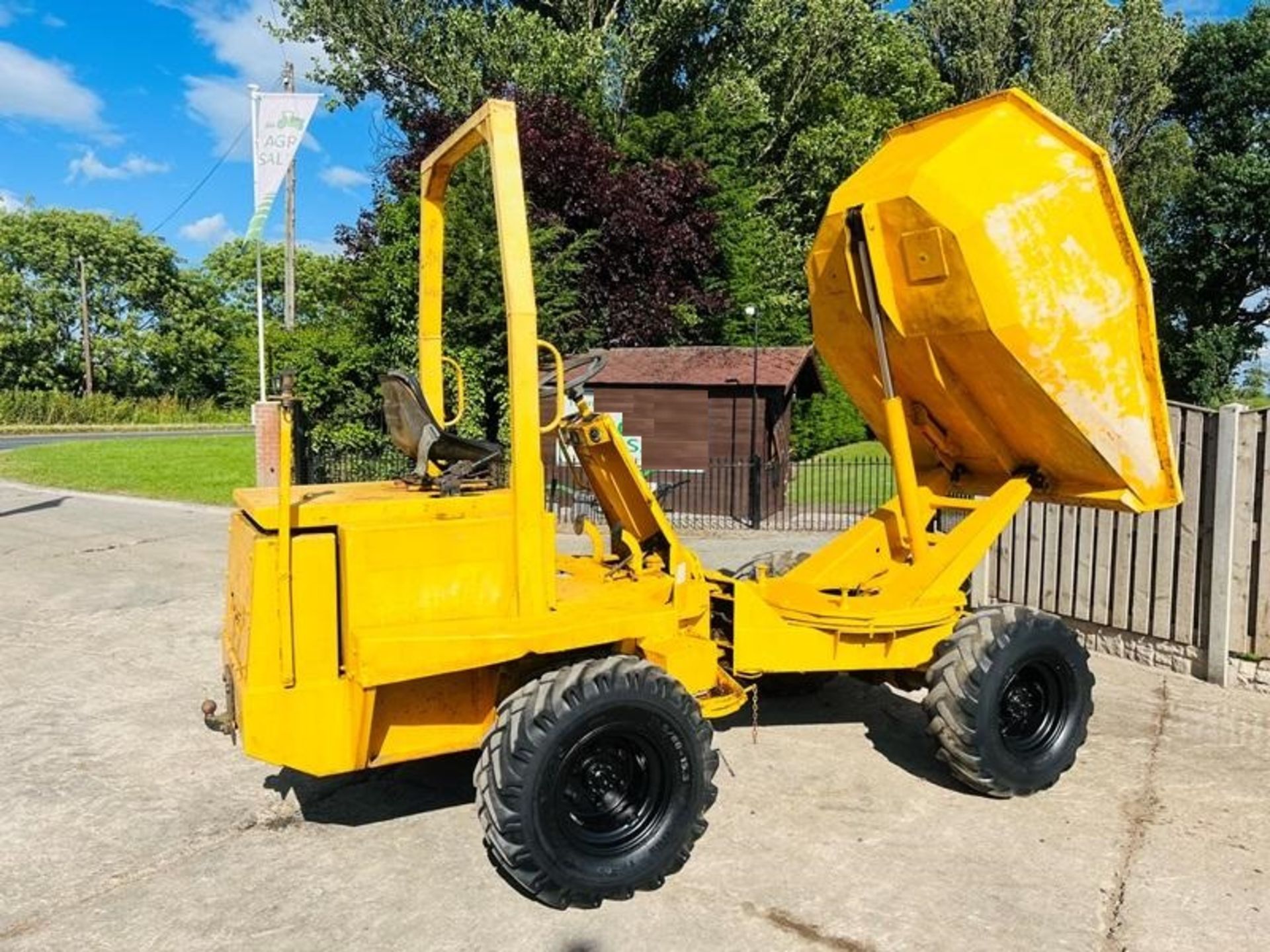 THWAITES 4WD SWIVEL TIP DUMPER C/W ROLE BAR - Image 5 of 15