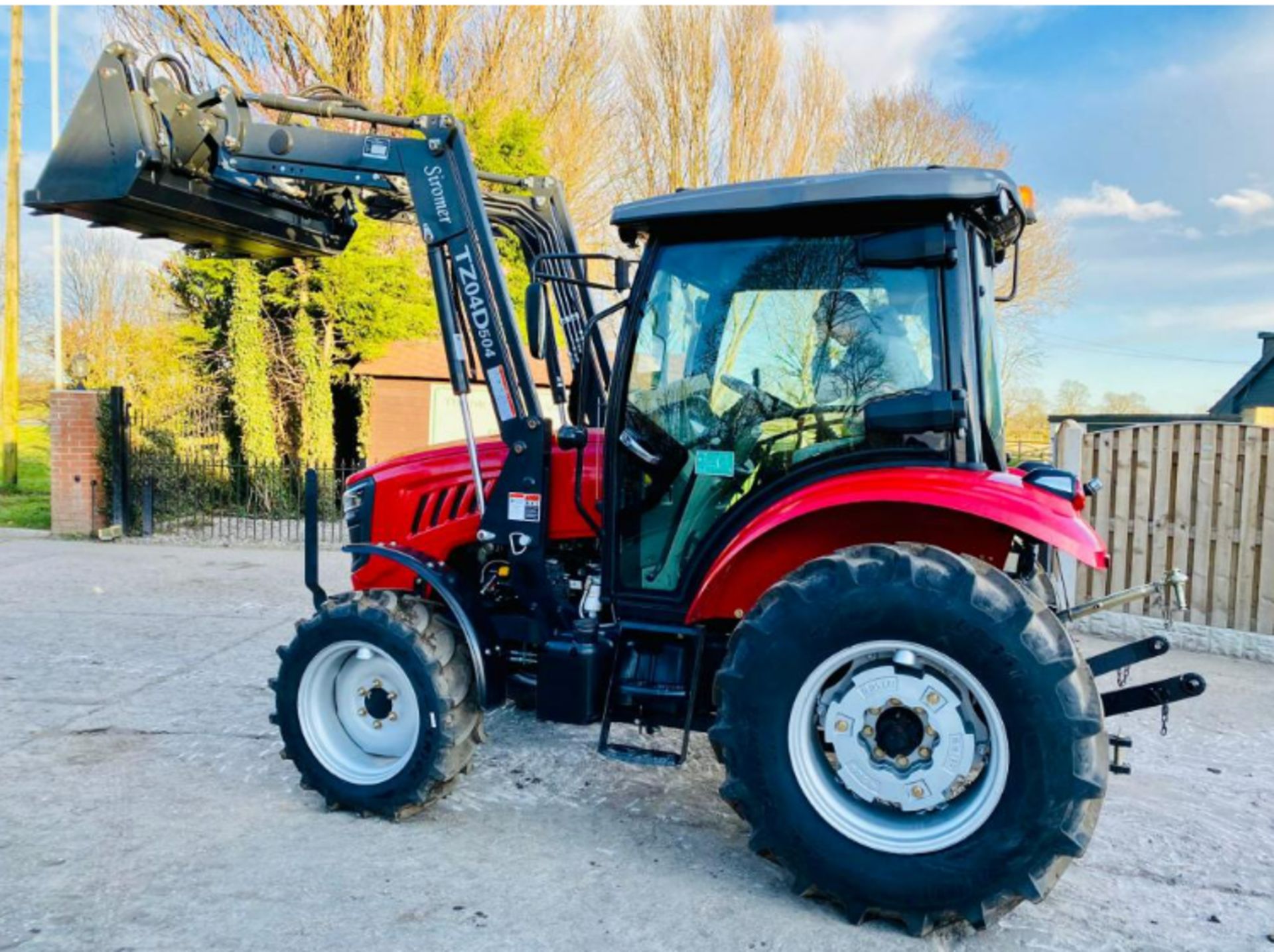 BRAND NEW SIROMER 504 4WD TRACTOR * YEAR 2023 * WITH SYNCHRO CAB AND LOADER - Image 7 of 15