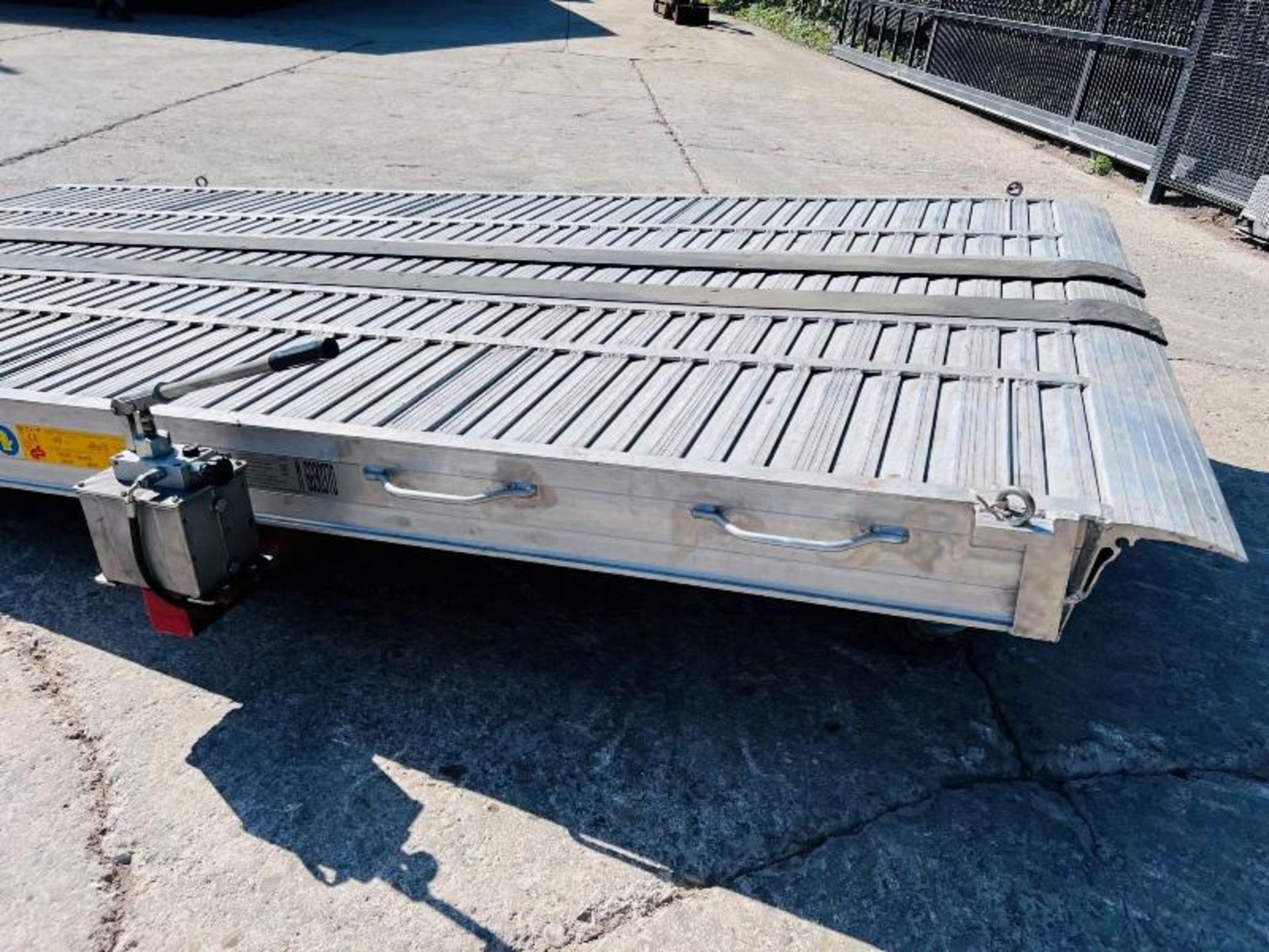 PORT LEVIS 10 TON MOBILE LOADING RAMP - Bild 12 aus 15