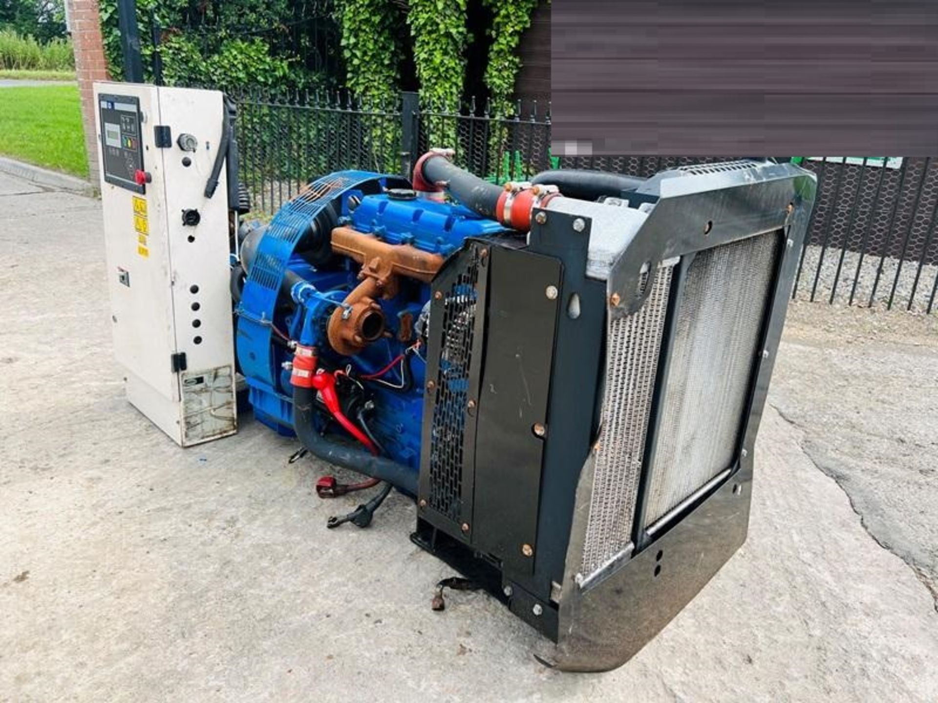 FG WILOSN P110 110KVA STANDBY GENERATOR *YEAR 2011* C/W PERKINS ENGINE - Image 4 of 12