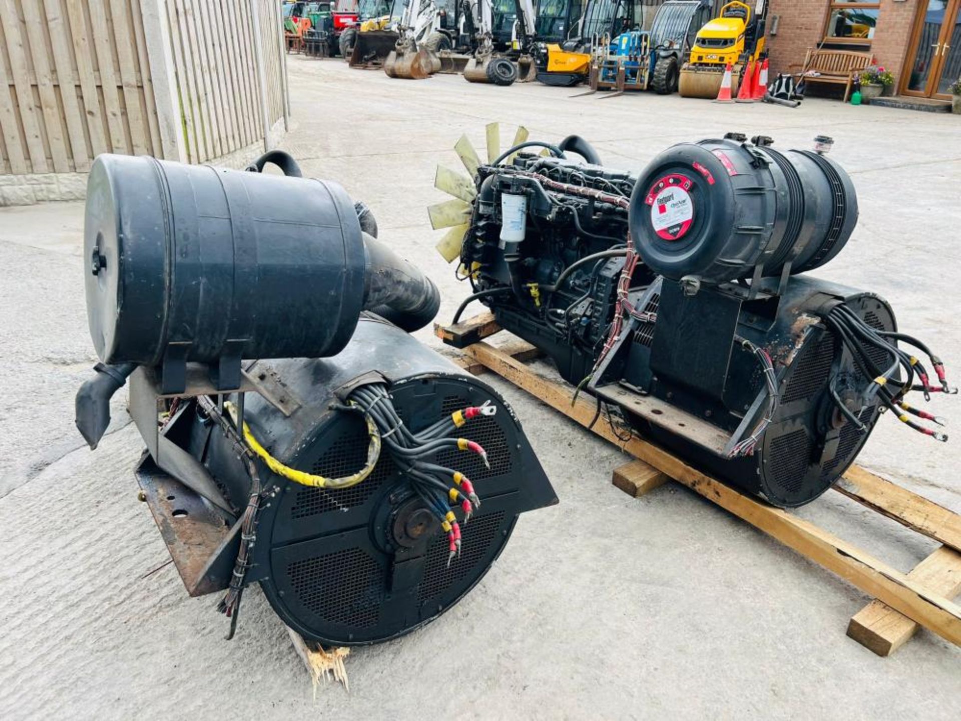 HOUCHIN AREOSPACE 140KVA GENERATOR C/W CUMINS TURBO ENGINE *CHOICE OF TWO* - Image 6 of 18