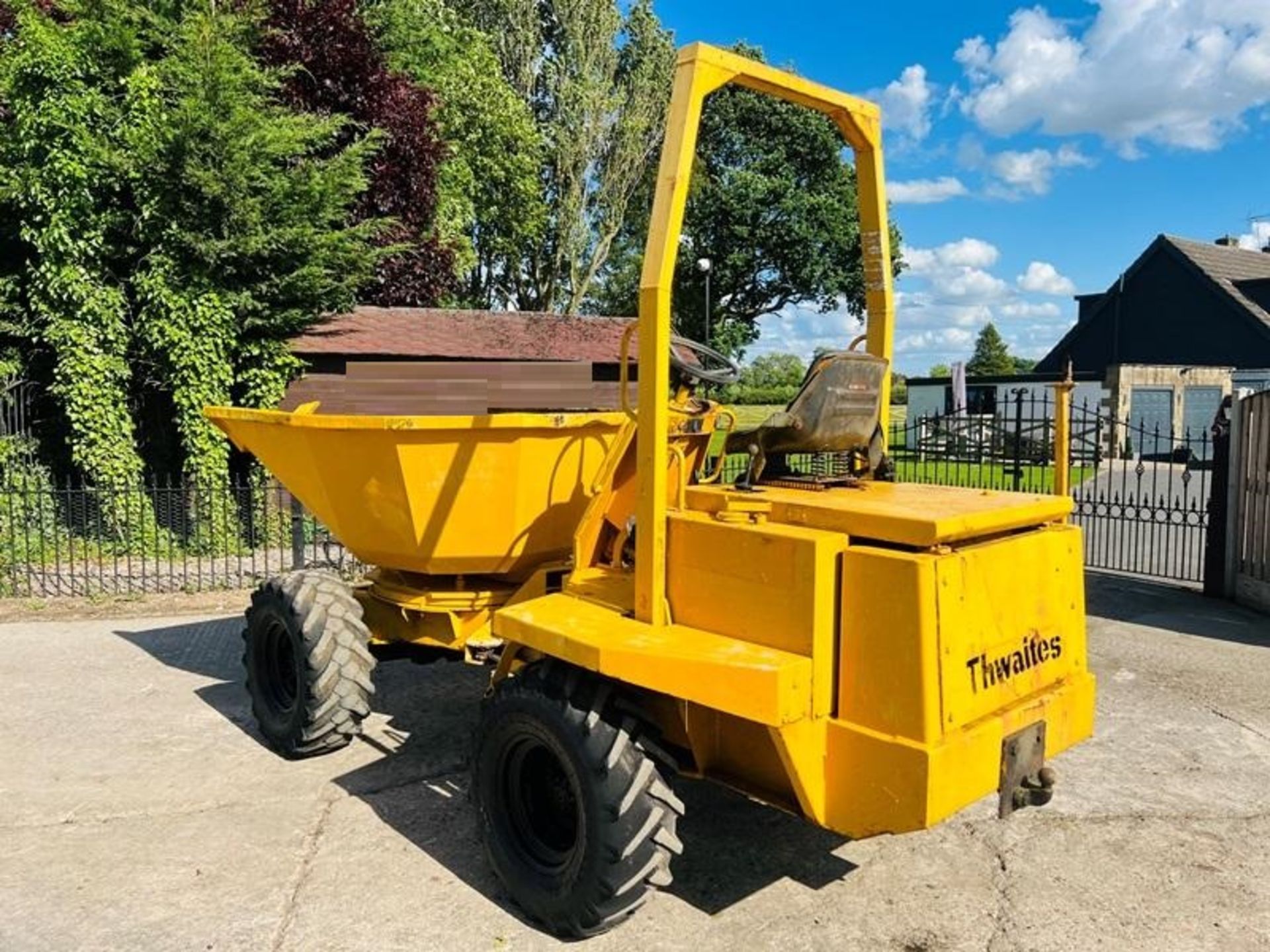 THWAITES 4WD SWIVEL TIP DUMPER C/W ROLE BAR - Image 13 of 15