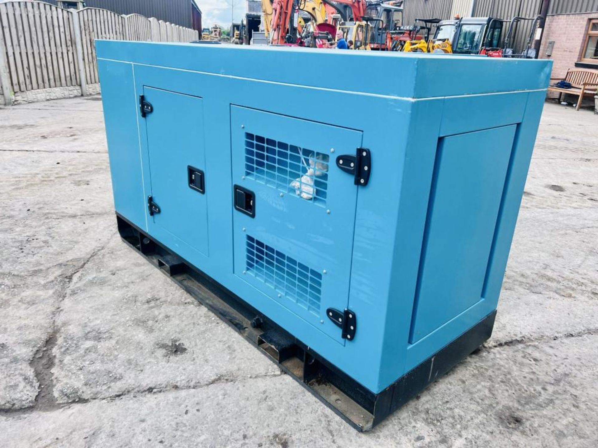 BRAND NEW DEMATT CA-30 41KVA SILENT RUN GENERATOR *YEAR 2023 - Bild 3 aus 15