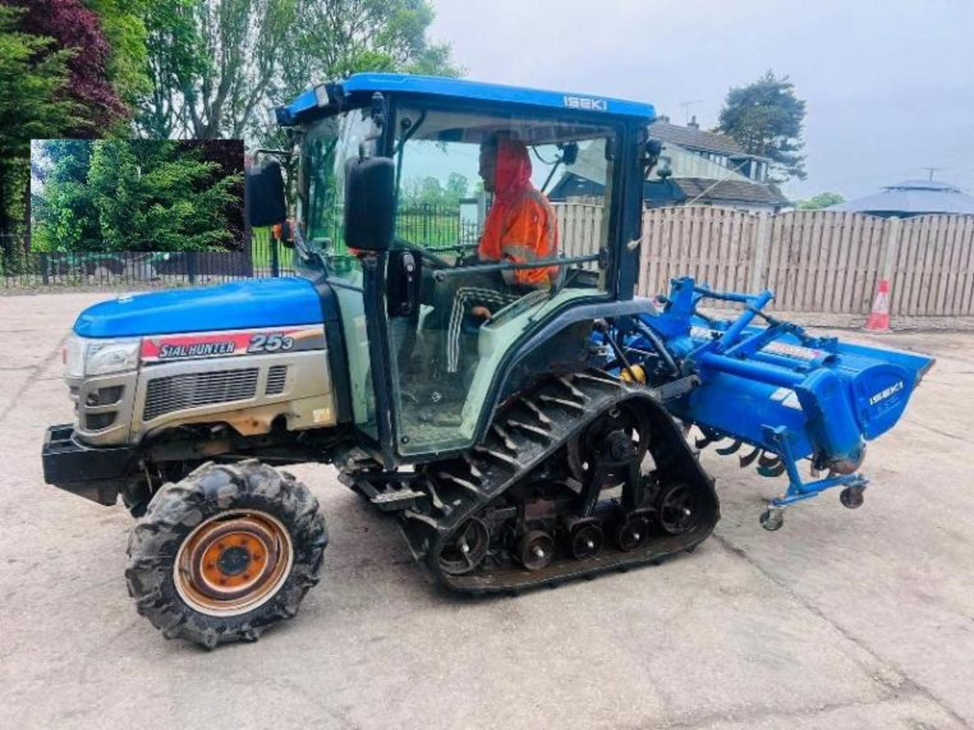 ISEKI TH253 HALF TRACK TRACTOR C/E REAR LINKAGE QUICK HITCH & ROTAVATOR - Image 7 of 15