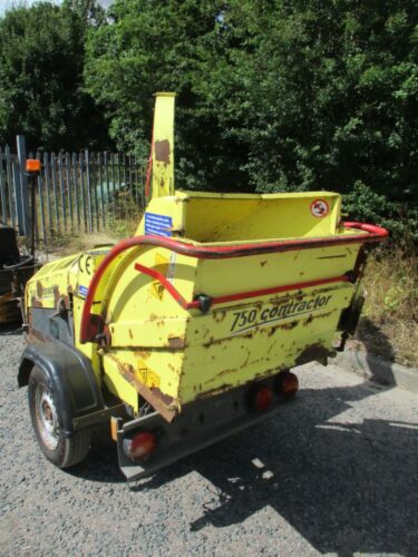 2010 JENSEN A 530 WOOD CHIPPER KUBOTA ENGINE SHREDDER TIMBERWOLF BEARCAT TOWABLE - Image 10 of 12