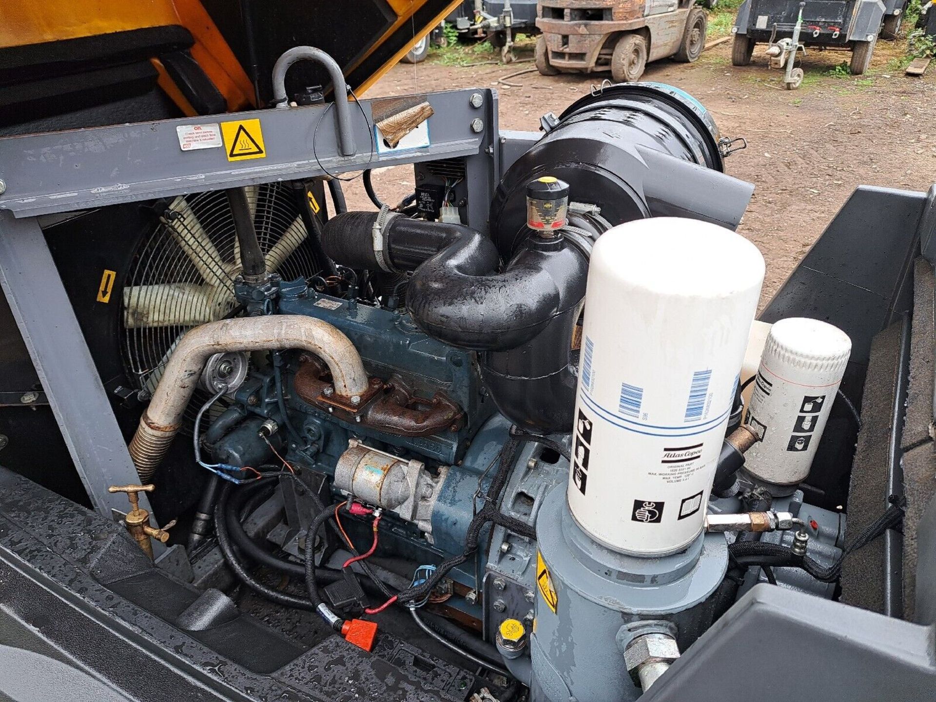 ATLAS COPCO XAS 67 DIESEL ROAD TOW COMPRESSOR LOW HOURS - Image 6 of 7