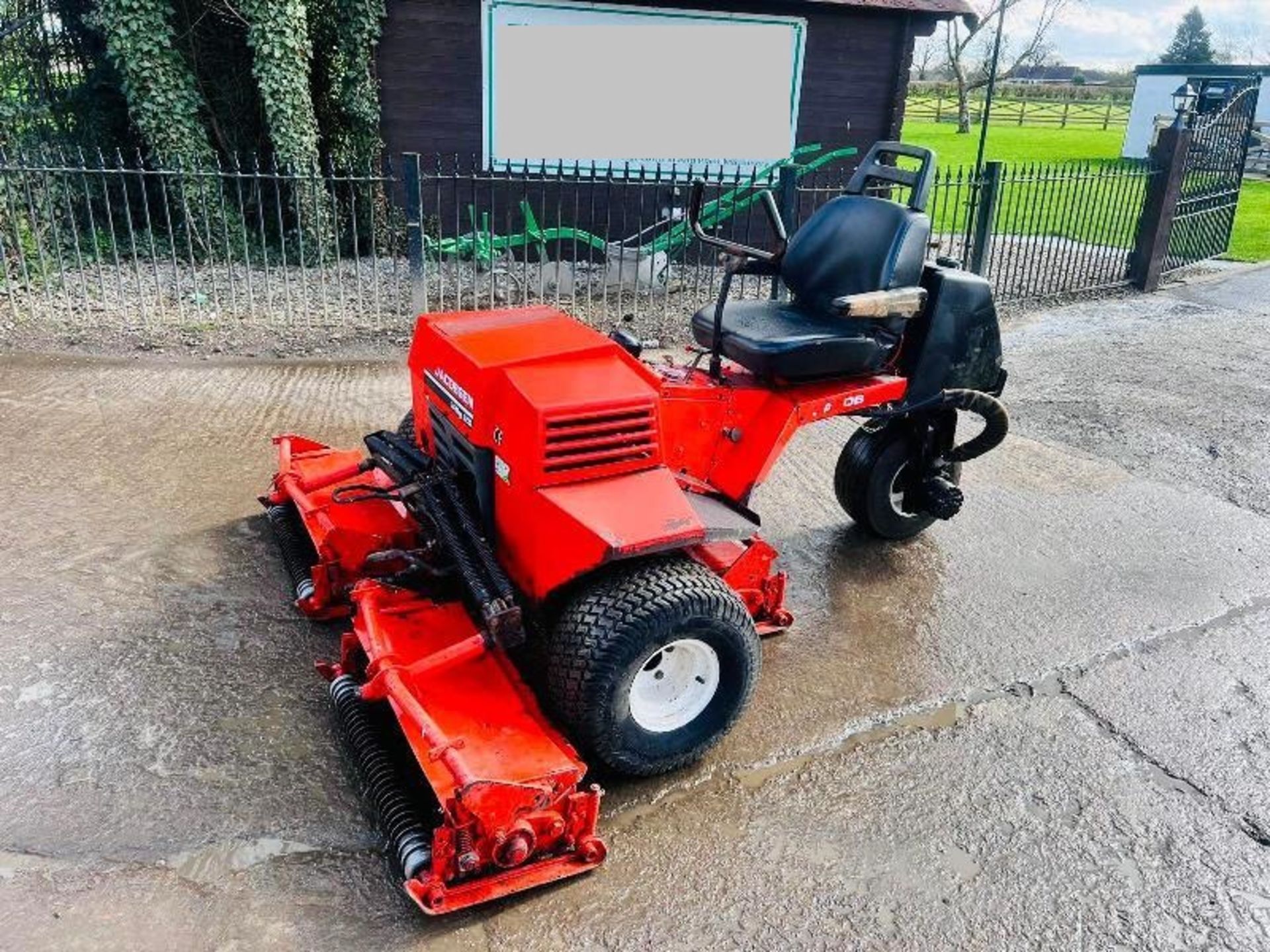 JACOBSEN TRI-KING 1672D 3 GANG LAWN MOWER - Image 8 of 16