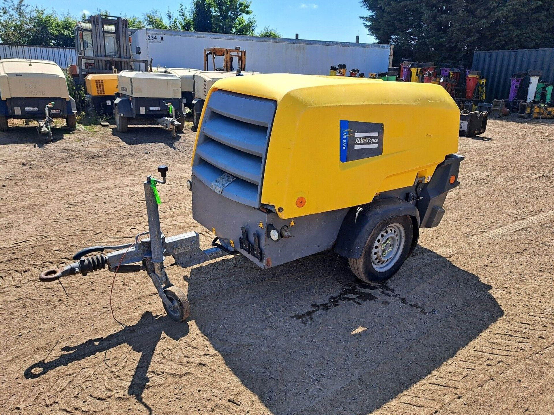 ATLAS COPCO XAS 68 DIESEL ROAD TOW COMPRESSOR LOW HOURS 374 - Image 4 of 9