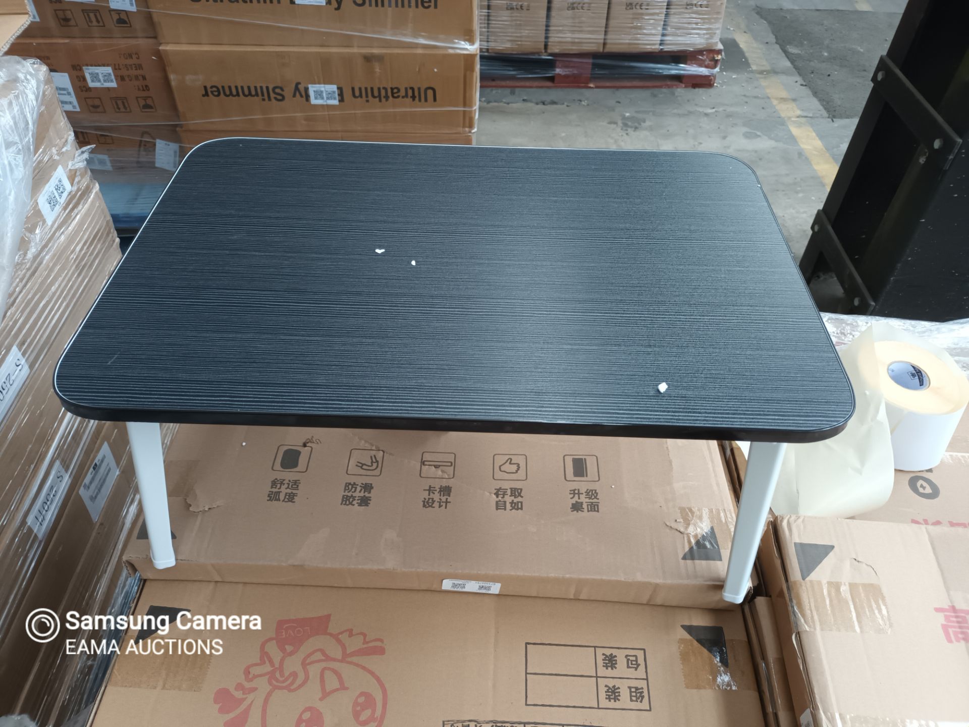L49 - 1 PALLET CONTAINING APPROX 39 SMALL BLACK TABLES WITH WHITE METAL LEGS TABLES