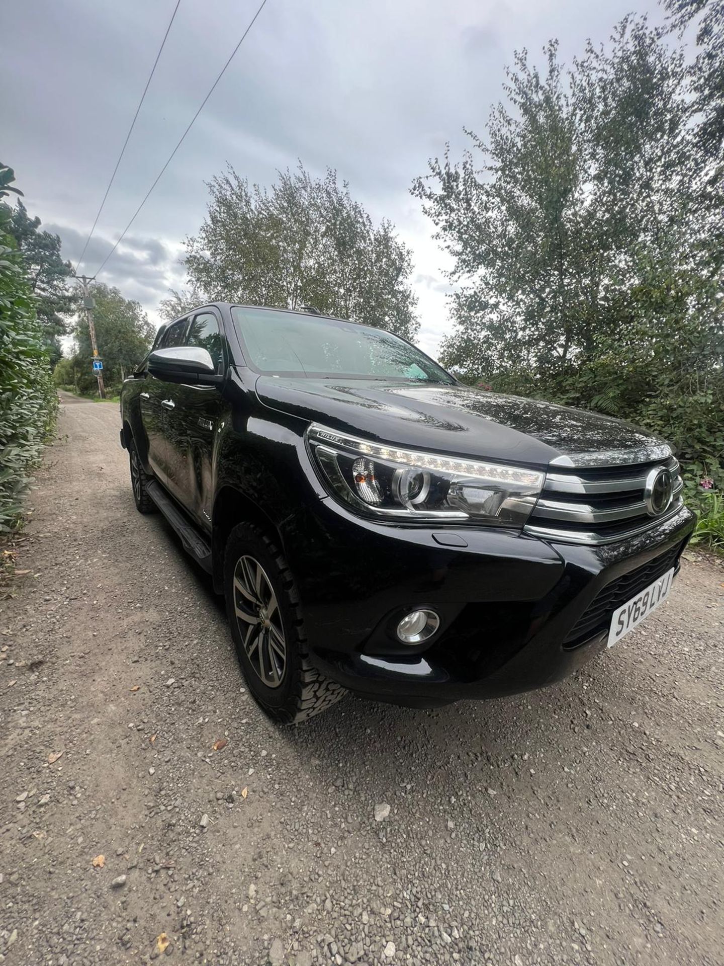 TOYOTA HILUX INVISIBLE 2019 FULL V5 - Image 4 of 15