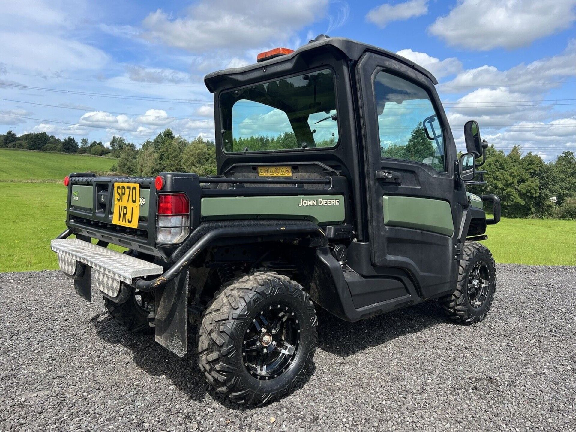 2020/70 JOHN DEERE GATOR 865M UTILITY VEHICLE / POLARIS RANGER / CANAM / JCB - Image 10 of 12