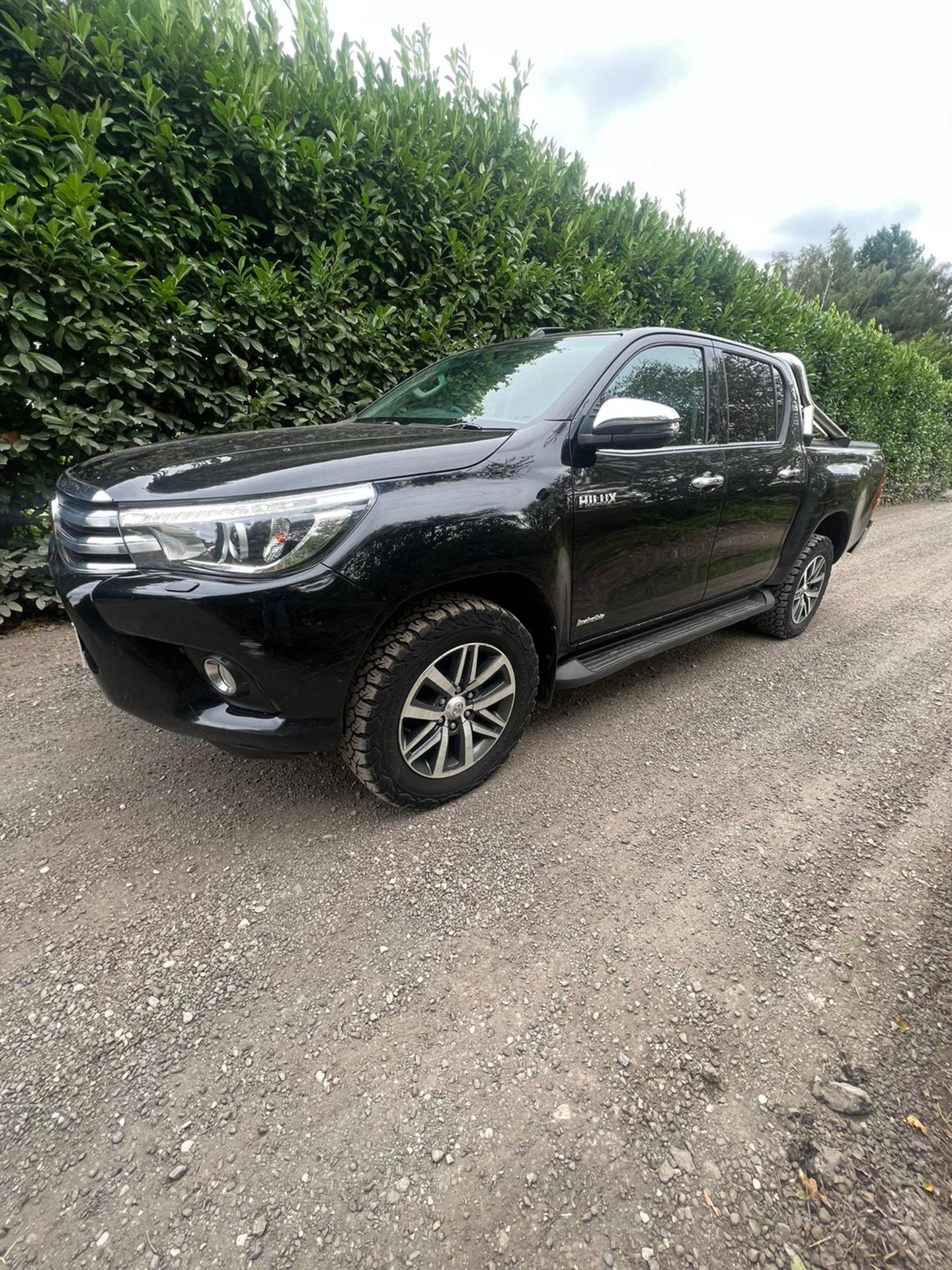 TOYOTA HILUX INVISIBLE 2019 FULL V5