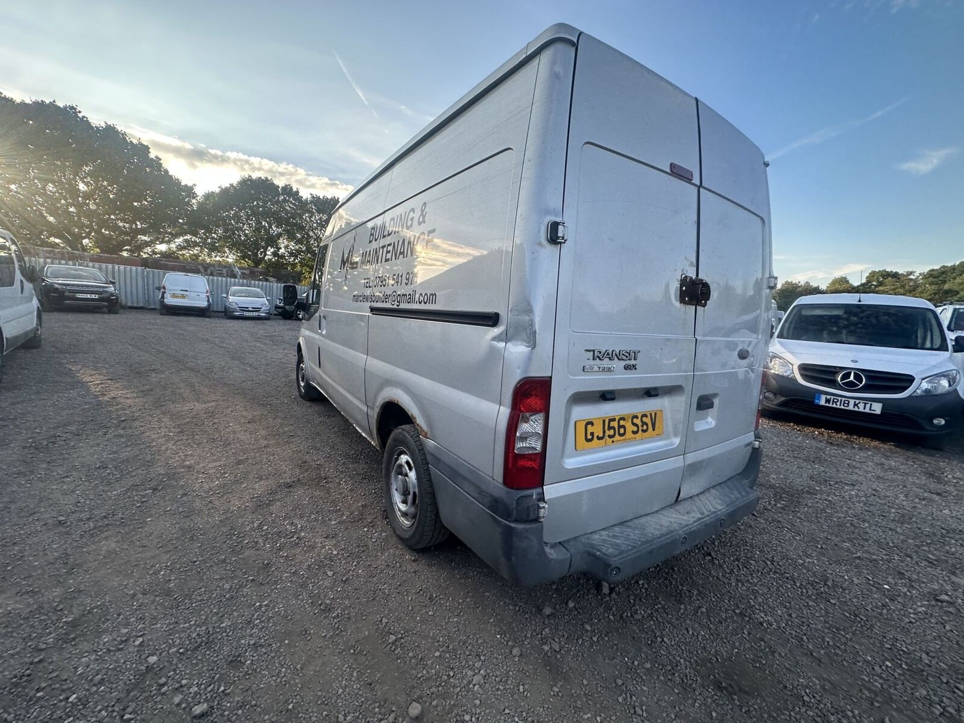 RELIABLE 56 PLATE FORD TRANSIT 110: CLEAN INTERIOR, STRONG PERFORMANCE, IDEAL WORK COMPANION" - Bild 8 aus 14