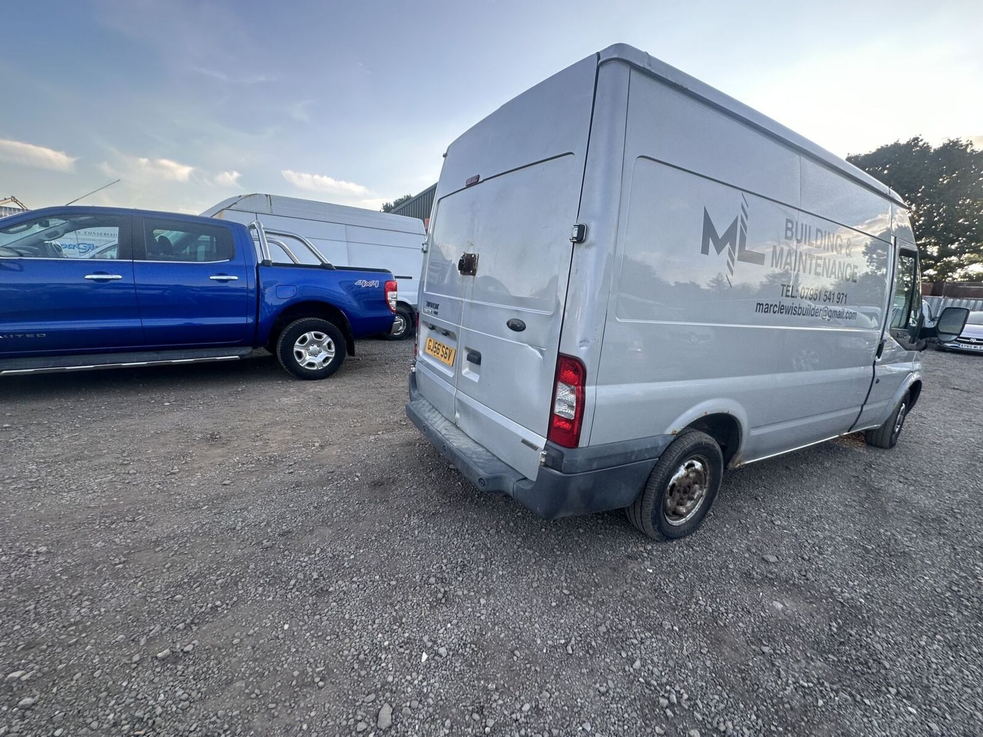 RELIABLE 56 PLATE FORD TRANSIT 110: CLEAN INTERIOR, STRONG PERFORMANCE, IDEAL WORK COMPANION" - Bild 10 aus 14