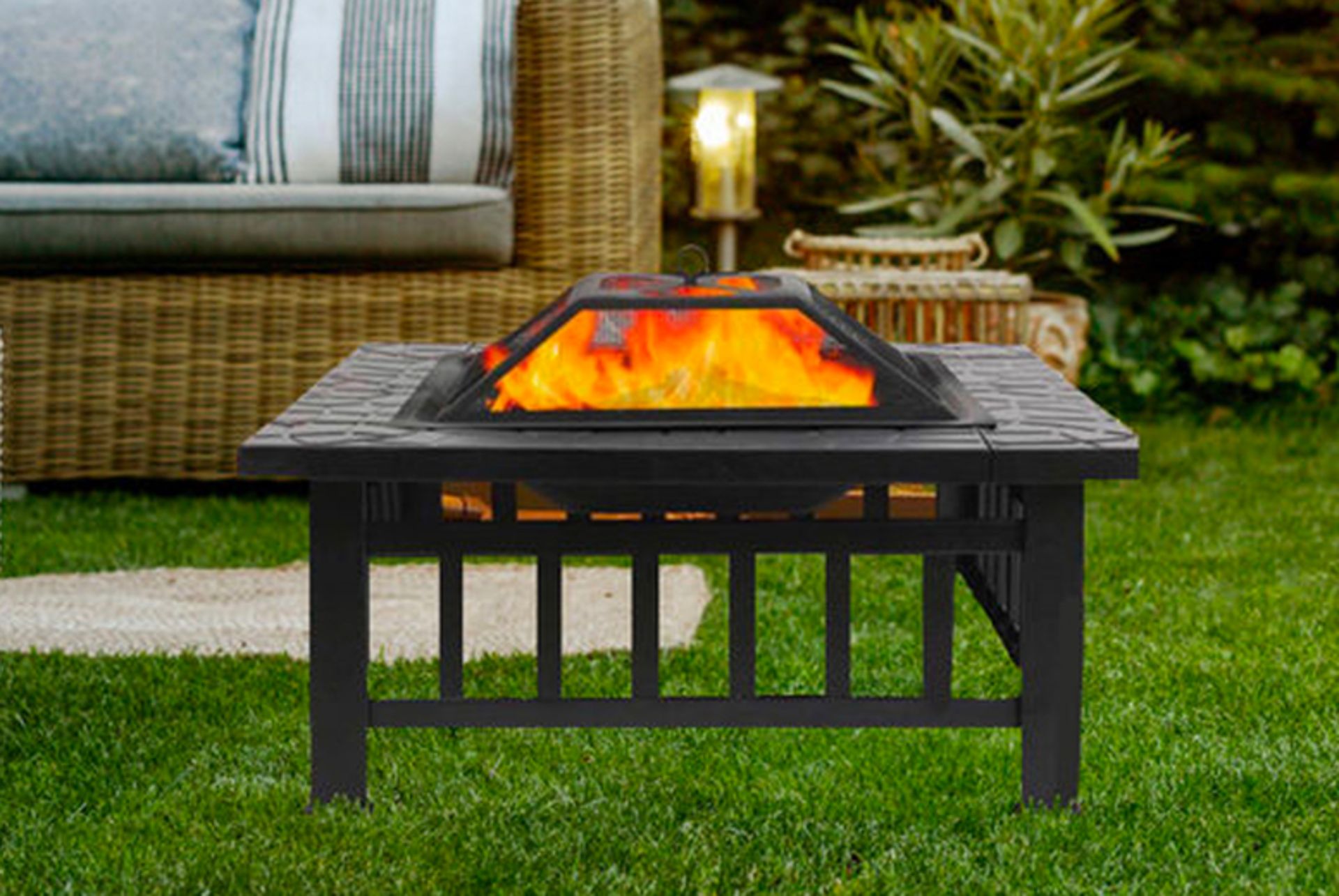 JOBLOT OF 10 X 3-IN-1 LARGE SQUARE FIRE PIT - Image 2 of 2