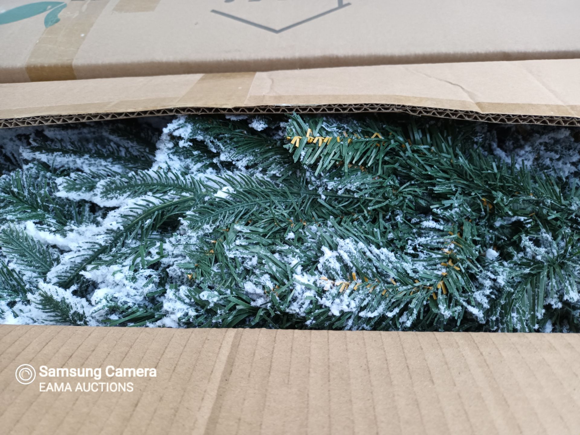 (L47) - 1 PALLET CONTAINING APPROX 28 BRAND NEW MICOZY GREEN CHRISTMAS TREES WITH SNOW EFFECT