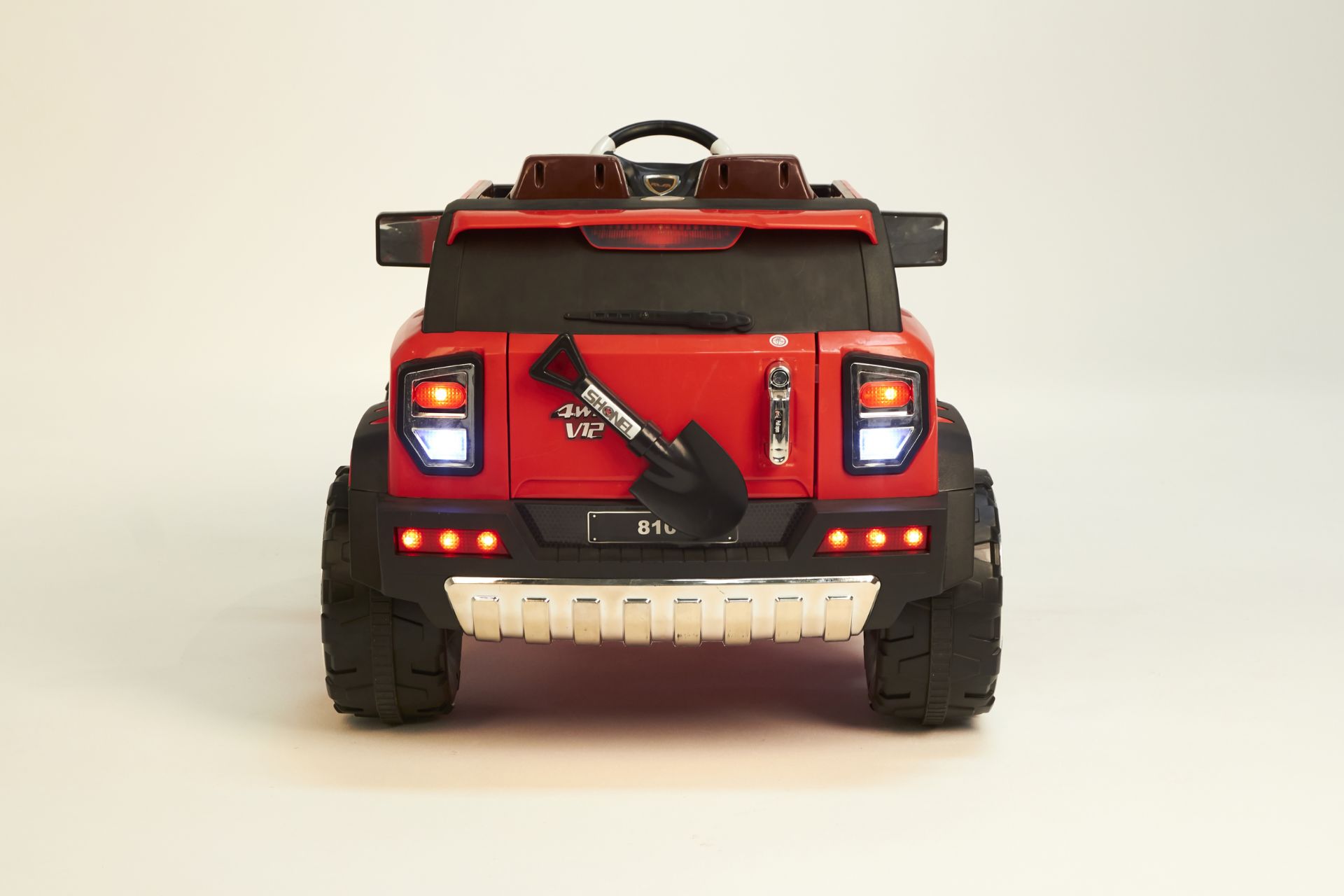 RED 4X4 KIDS ELECTRIC RIDE ON JEEP WITH REMOTE - Image 5 of 13