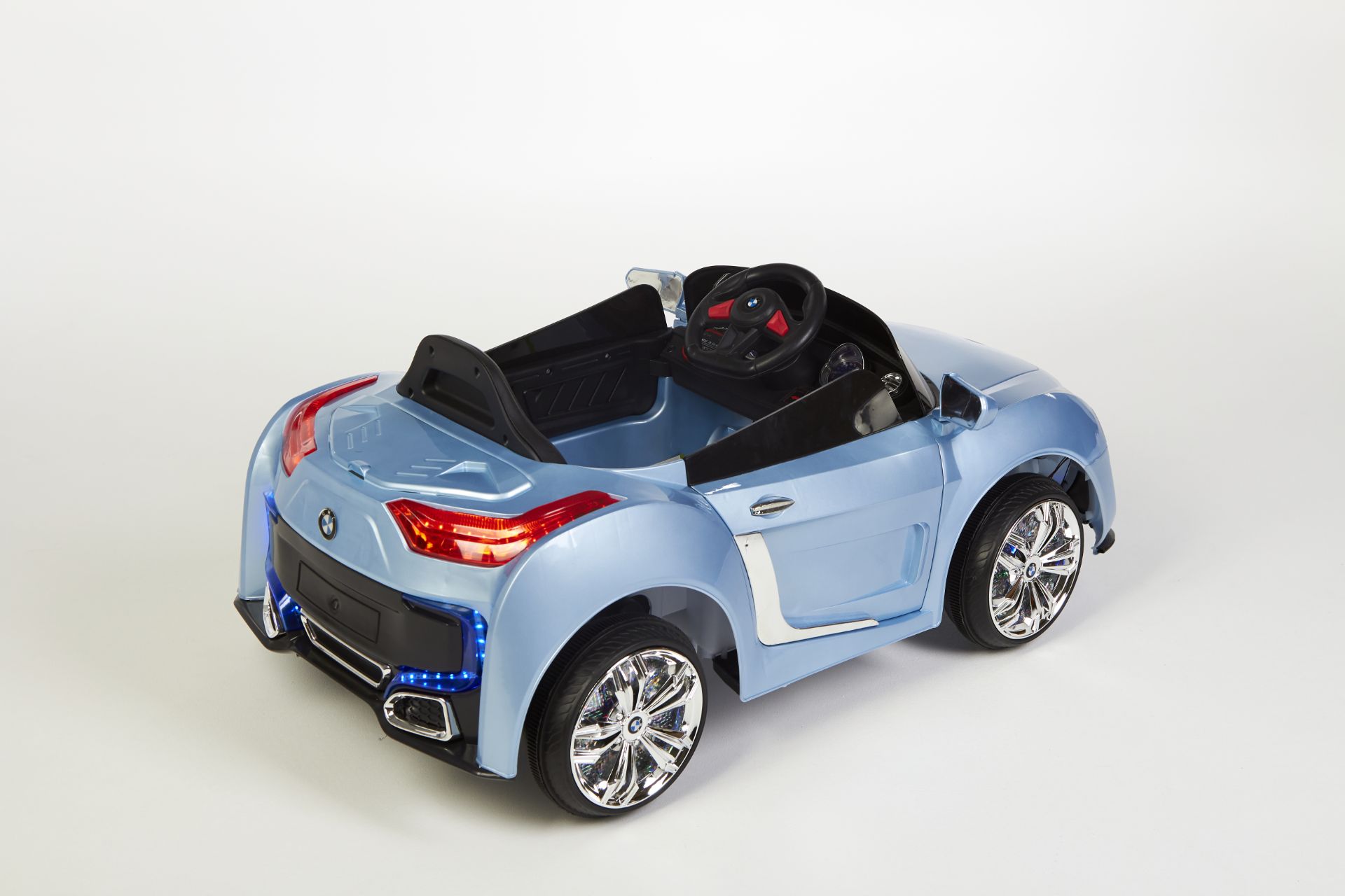 BRAND NEW BLUE KIDS ELECTRIC TOY CAR - BMW STYLE - Image 4 of 10