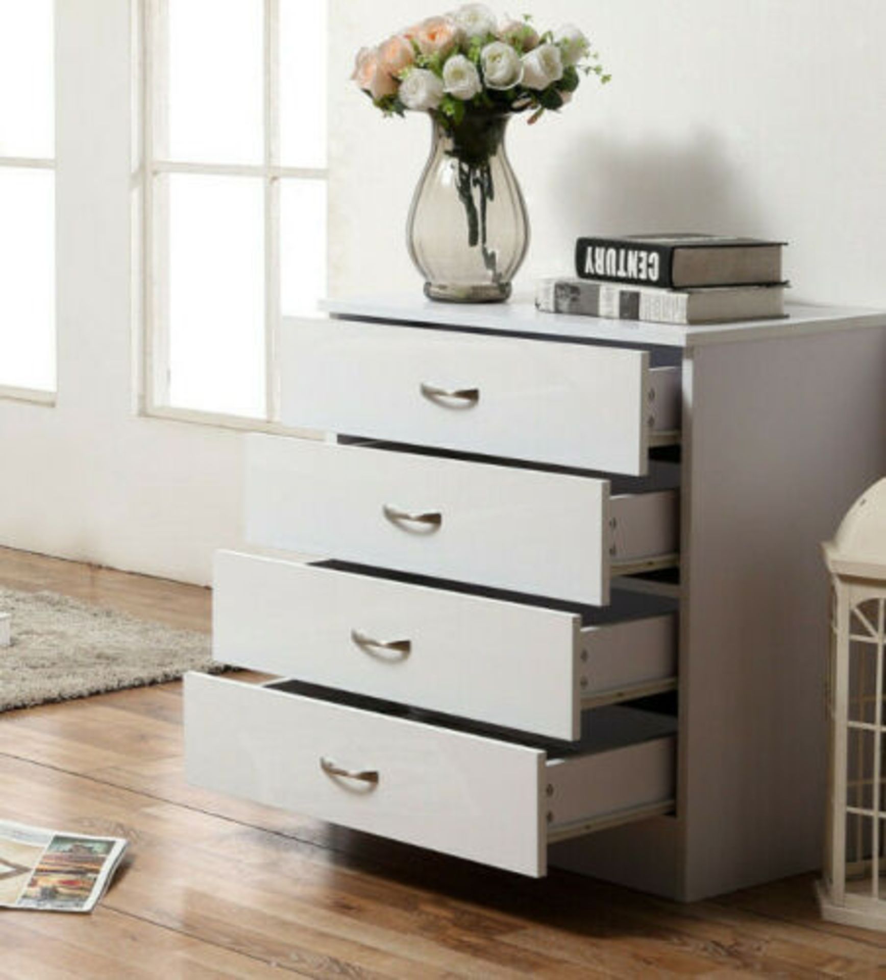 WHITE 4 DRAWER CHEST WITH HIGH GLOSS FRONTS - Image 4 of 4