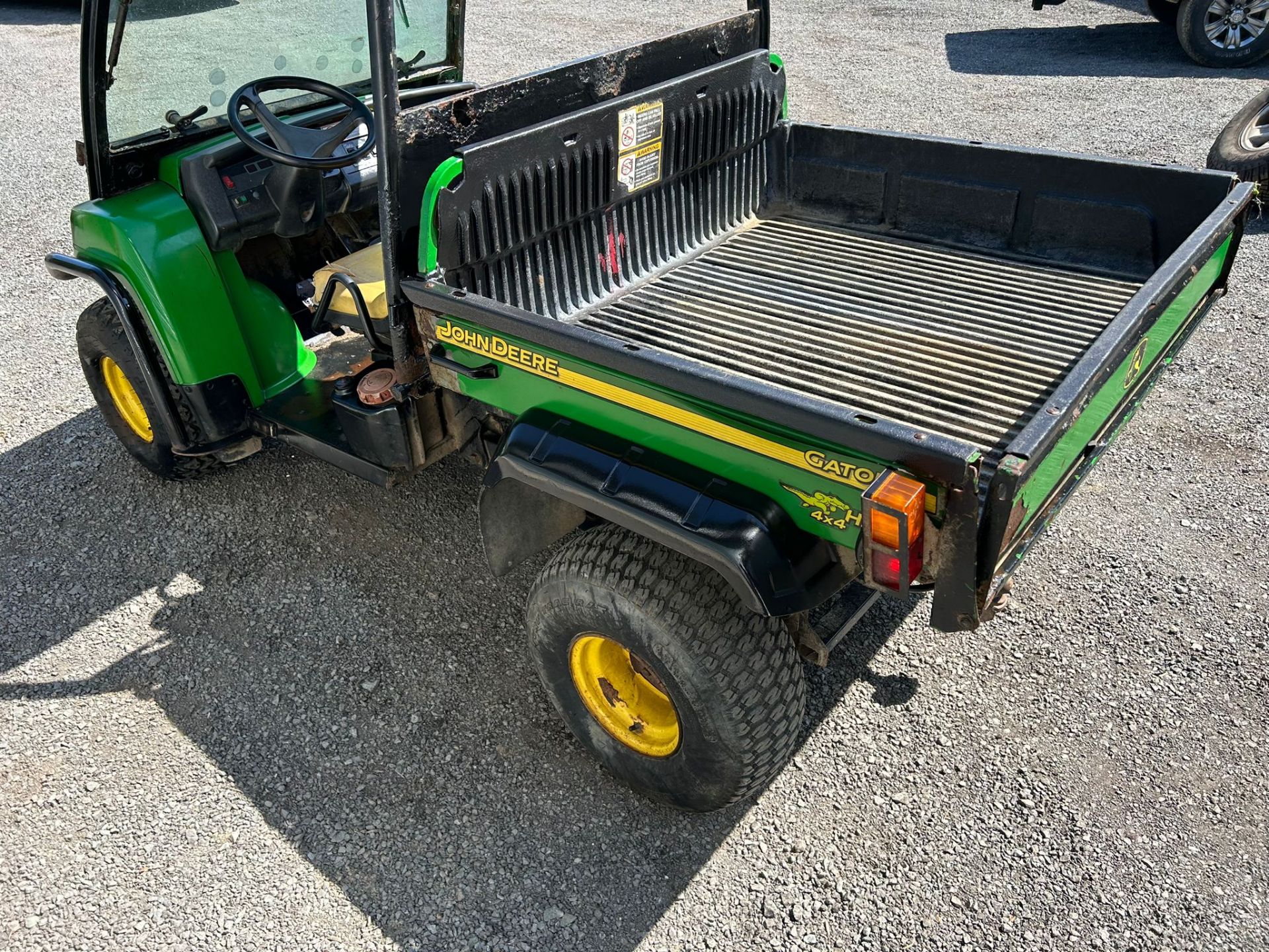 JOHN DEERE GATOR 850D - Image 11 of 12