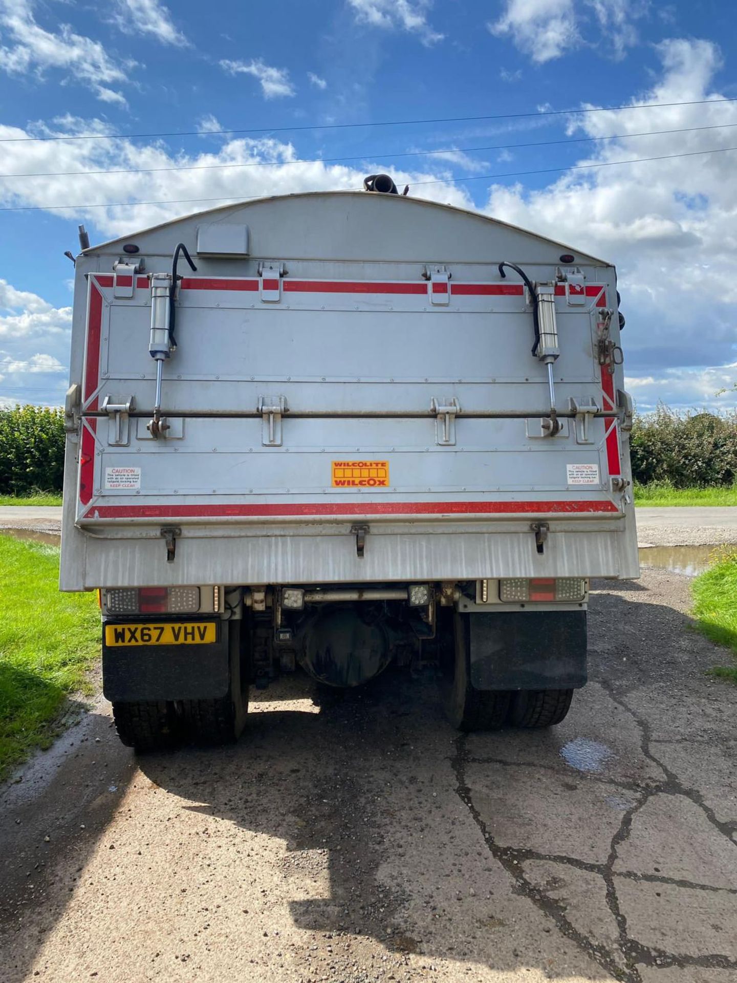 IVECO AD 260T WILCOX INSULATED TARMAC BODY - Image 5 of 15