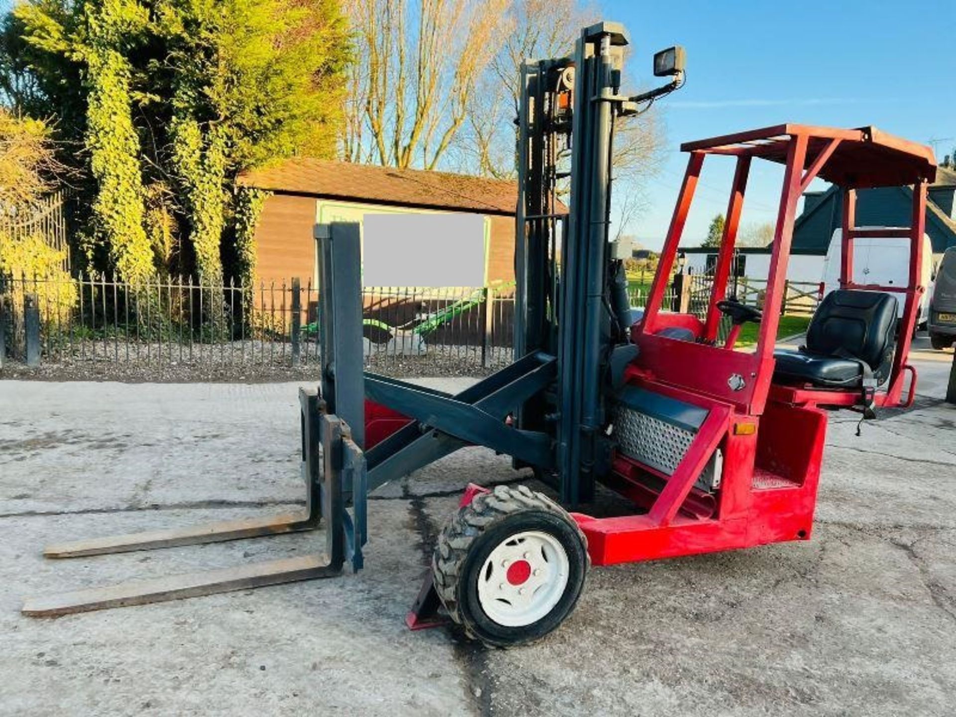 KOOIAAP FORK TRUCK C/W KUBOTA ENGINE & HYDRAULIC PUSH OUT HEAD STOCK - Image 4 of 15