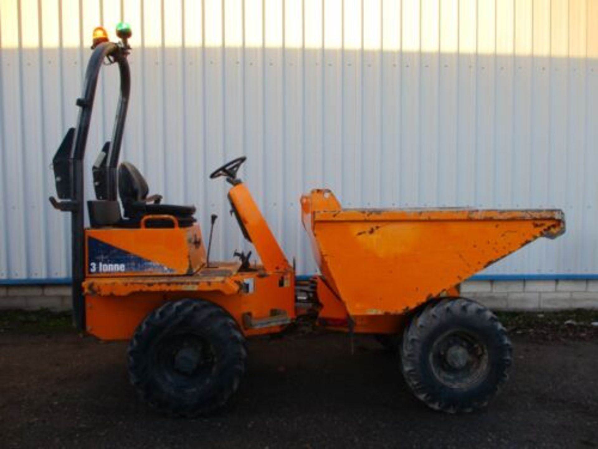 2016 THWAITES 3 TON DUMPER BARFORD BENFORD TEREX YANMAR ENGINE - Image 9 of 11