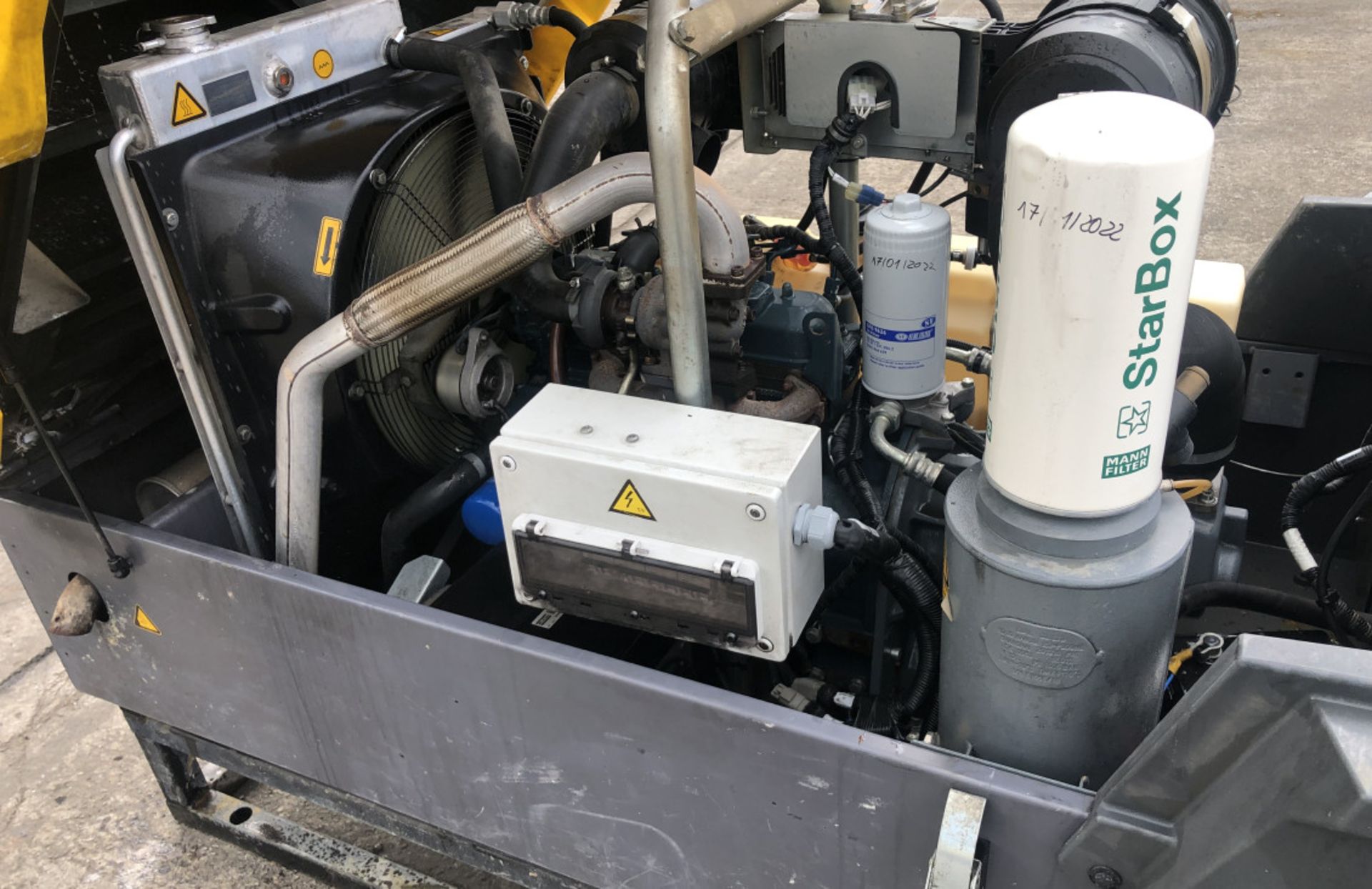 DOOSAN 741 +COMPRESSOR/GENERATOR - Image 4 of 15