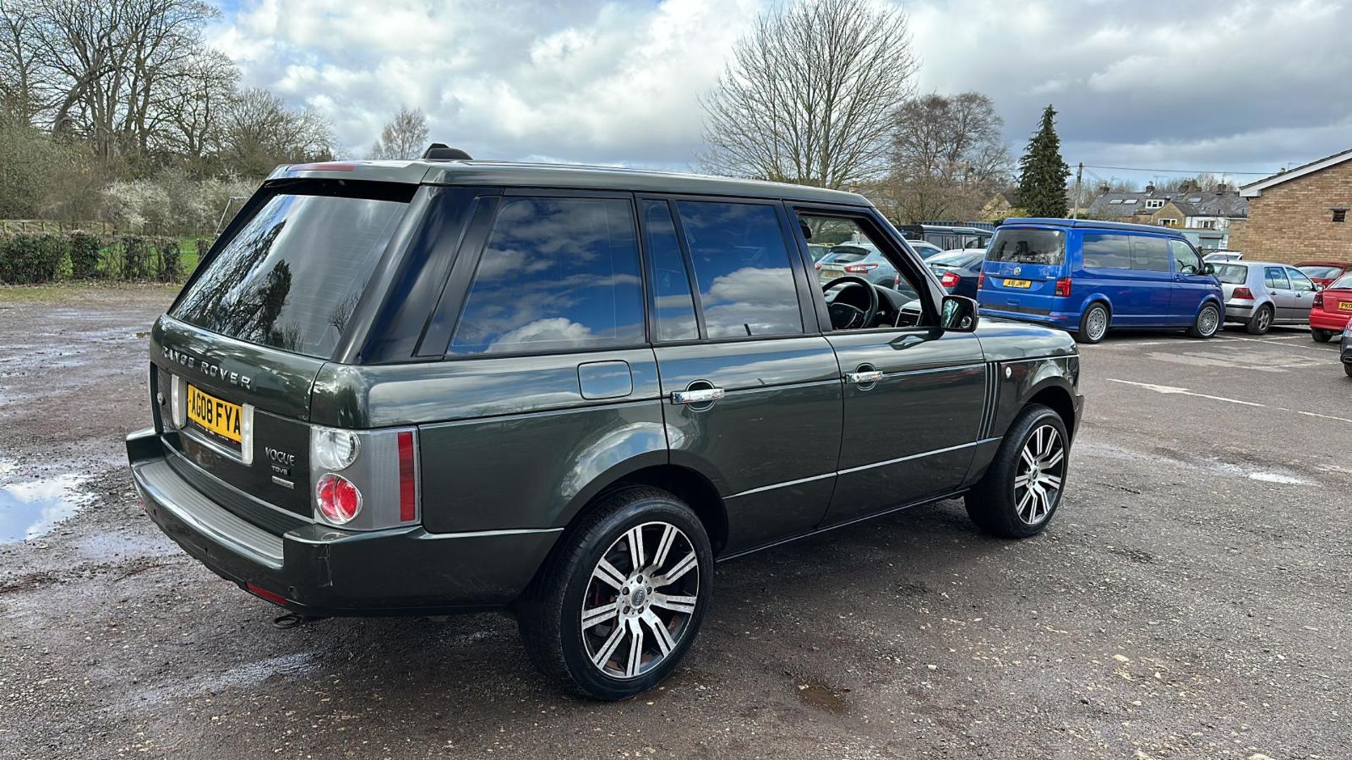 RANGER ROVER VOGUE 3.6TD V8 AUTOBIOGRAPHY **REDUCED RESERVE** - Image 3 of 6