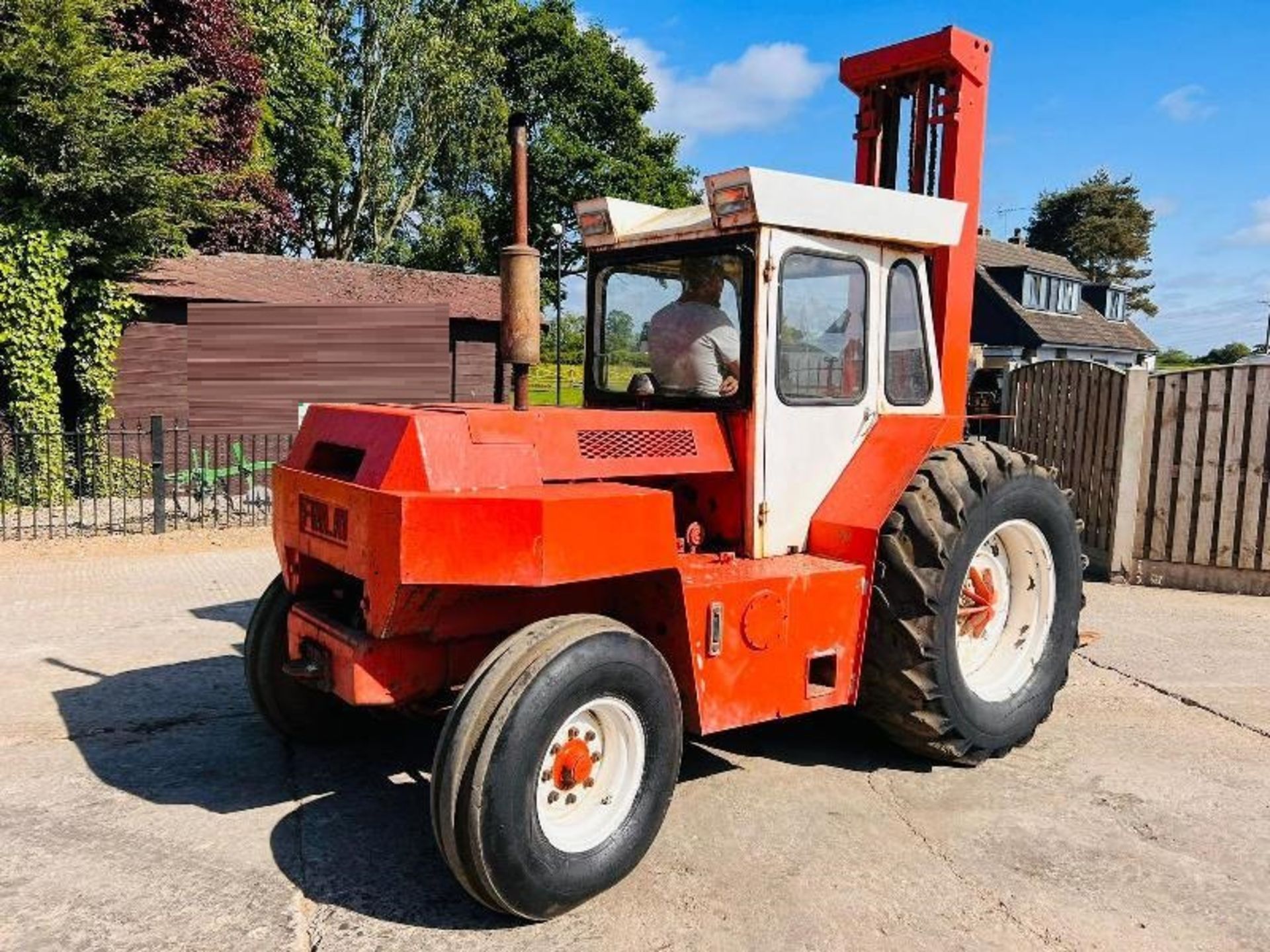 FINLAY F60 ROUGH TERRIAN FORKLIFT C/W TWO STAGE MAST - Image 15 of 19