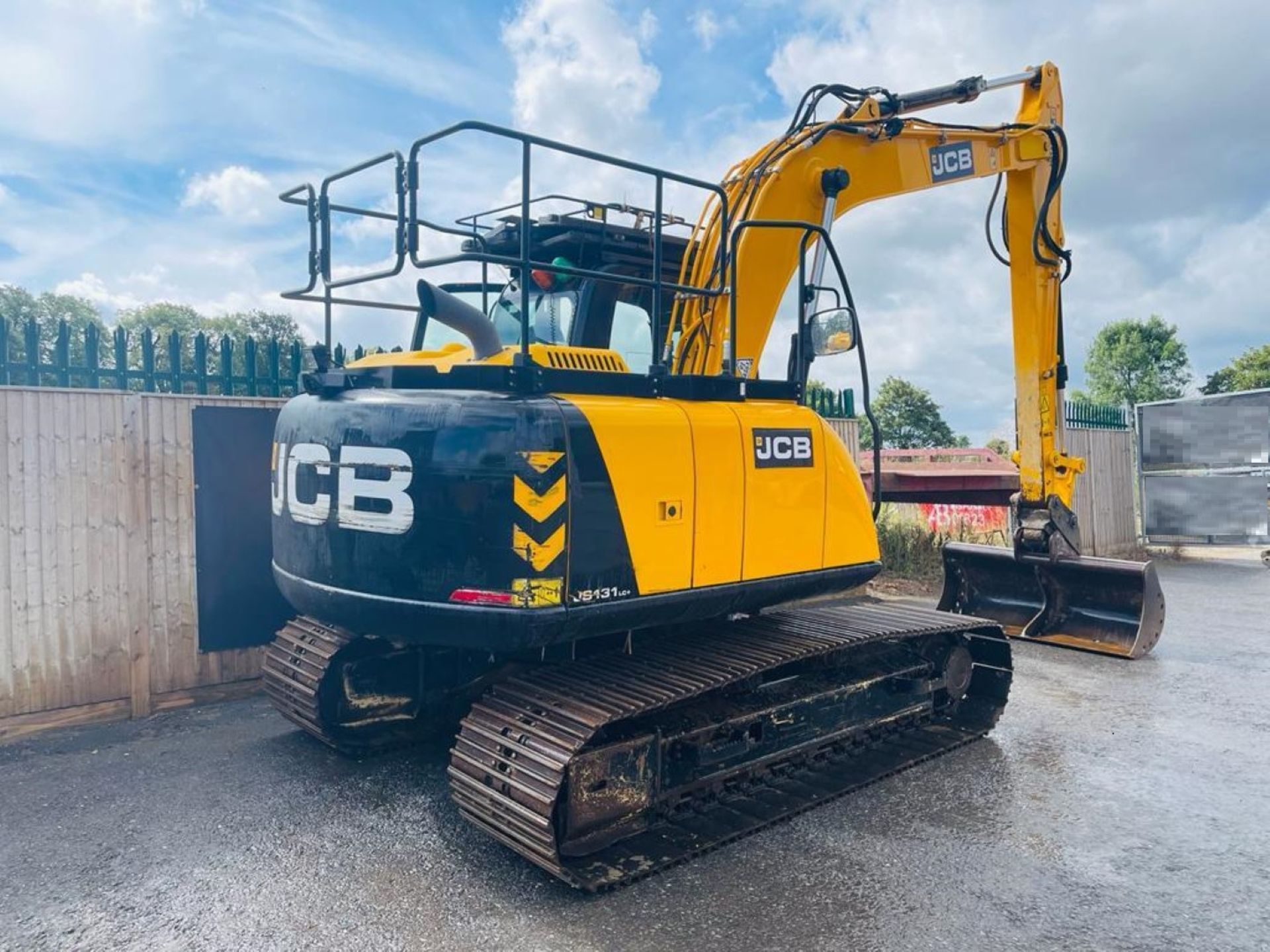 JCB JS131 LC PLUS 2018 3464 HOURS CODED START AIR CON - Image 5 of 15