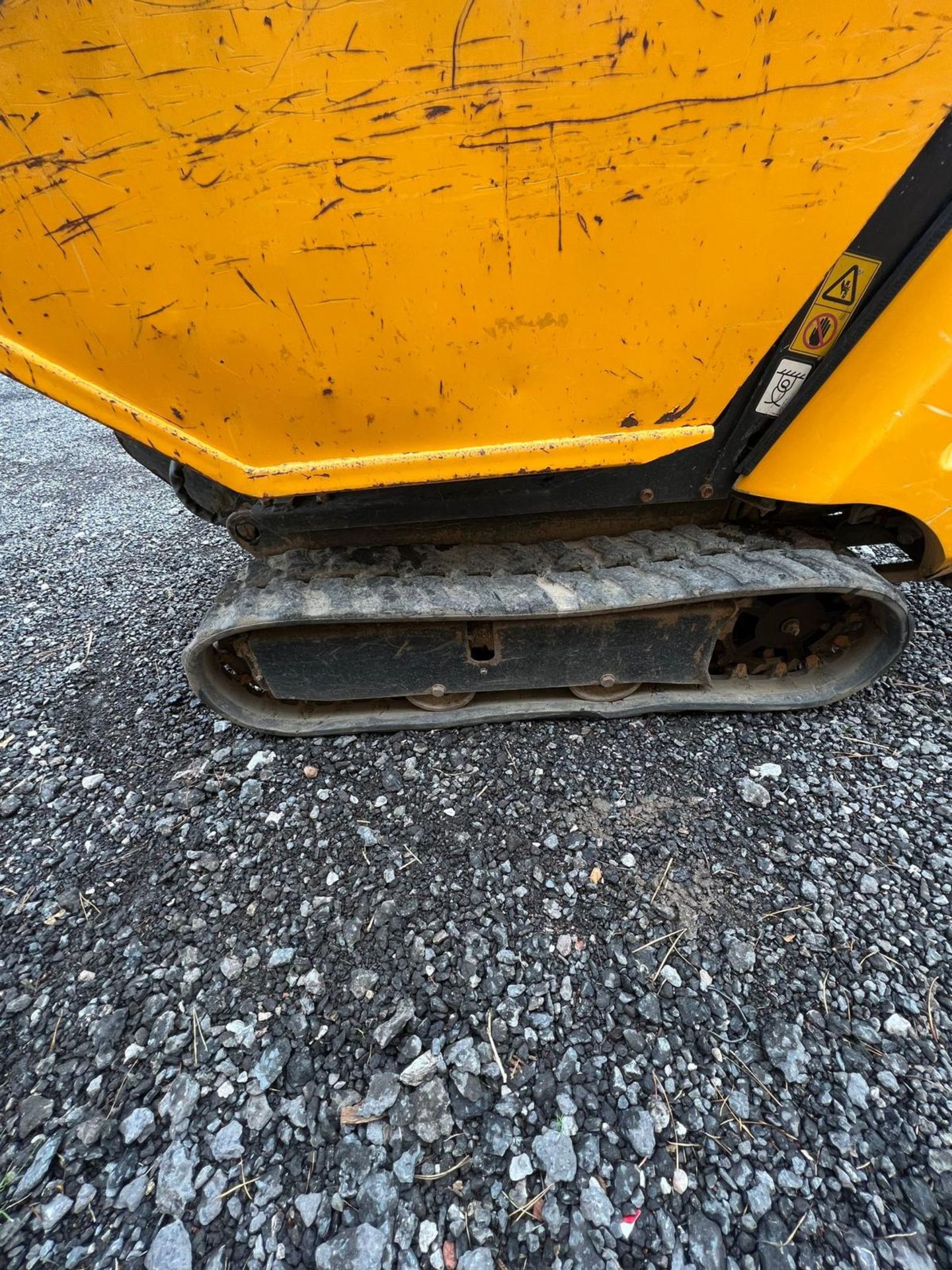 2016 JCB HTD-5 DUMPER PEDESTRIAN TIP TRACK DUMPER. - Image 10 of 13