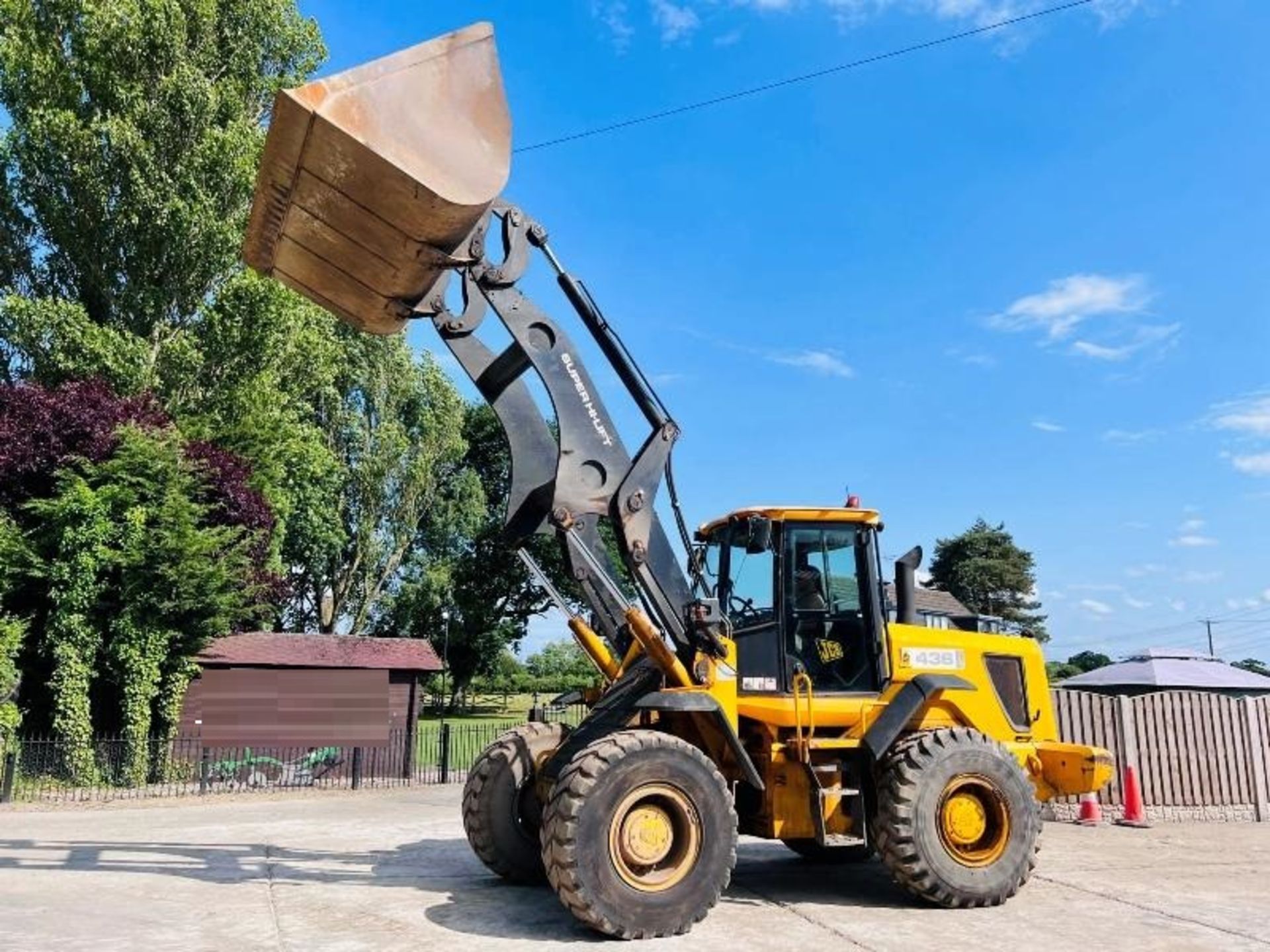 JCB 436EHT 4WD WASTE MASTER LOADING SHOVEL C/W BUCKET