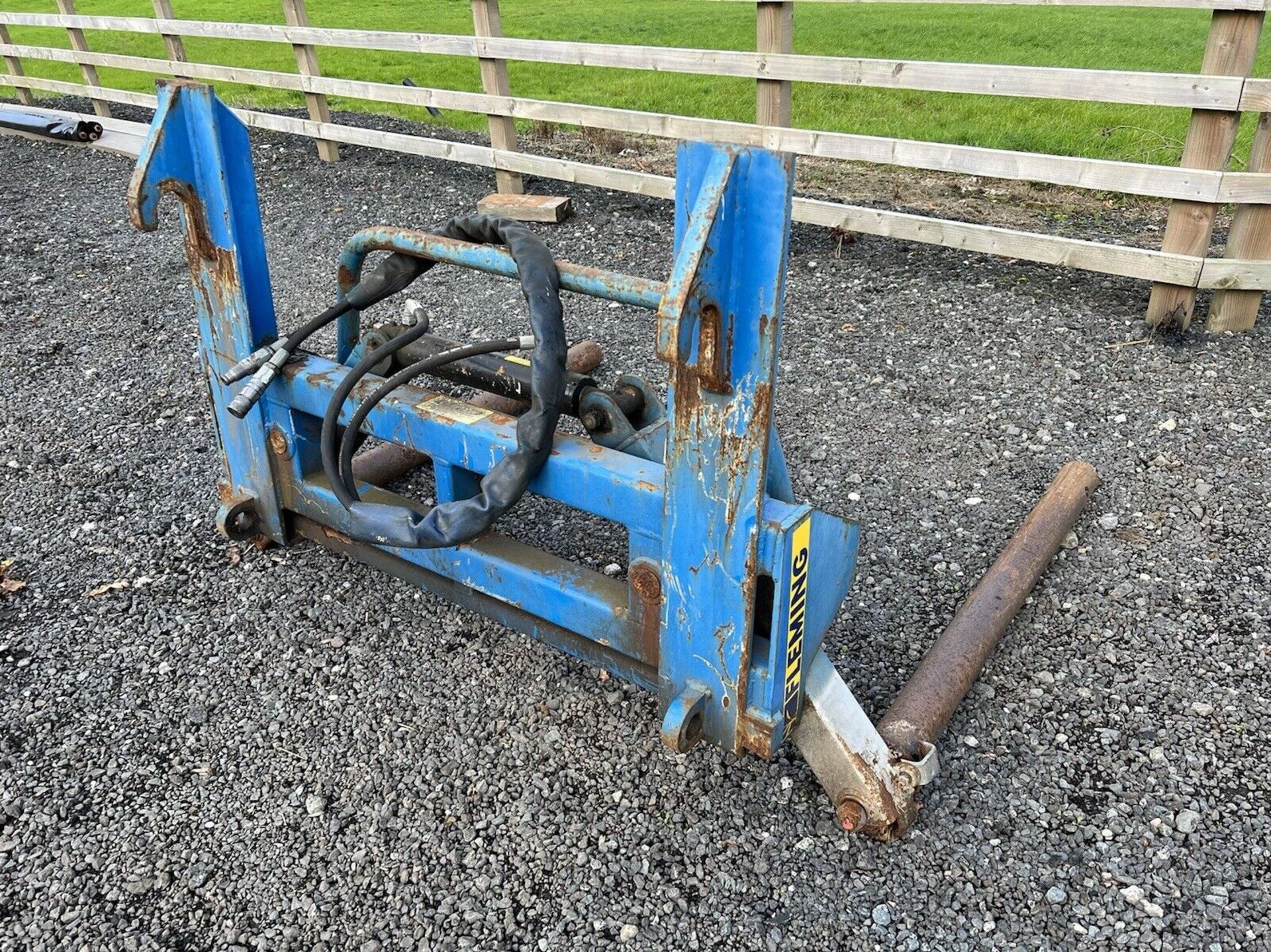 FLEMING BALE GRAB SOFT HANDS / SQUEEZER ON Q-FIT - LOADER / SHOVEL / TELEHANDLER - Image 5 of 6