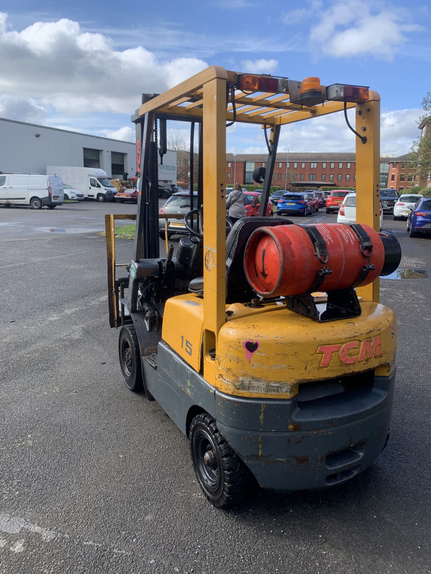 TCM GAS POWERED COUNTER BALANCE FORKLIFT - Image 3 of 5