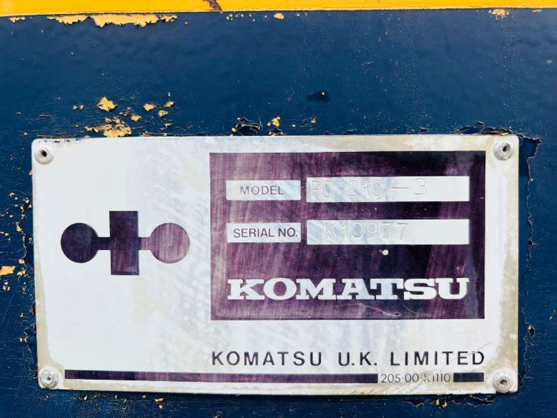 KOMATSU PC210-3 TRACKED EXCAVATOR C/W BUCKET - Image 4 of 14