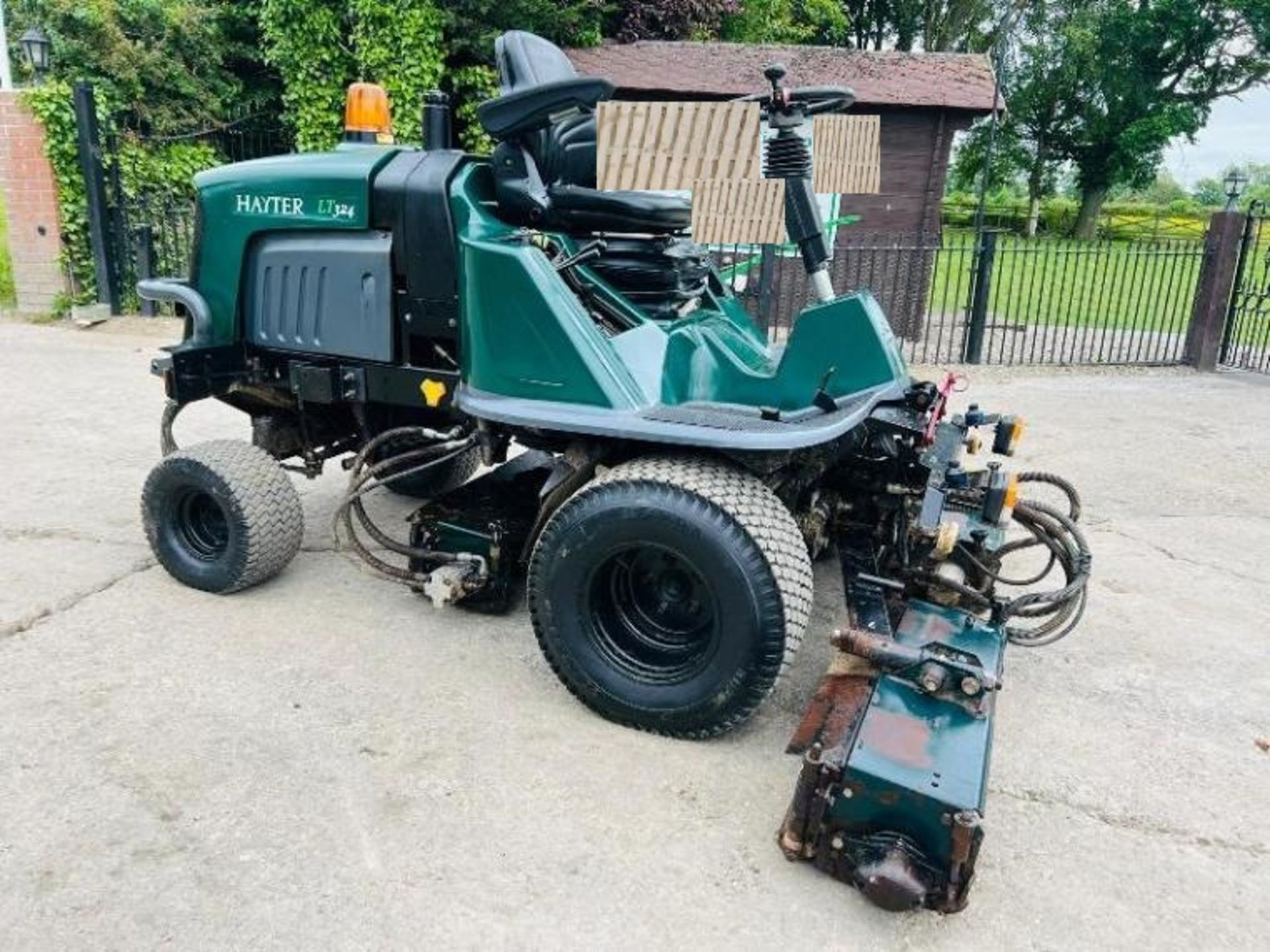 HAYTER LT324 4WD 3 GANG DIESEL MOWER *ROAD REGISTERED* - Image 14 of 14