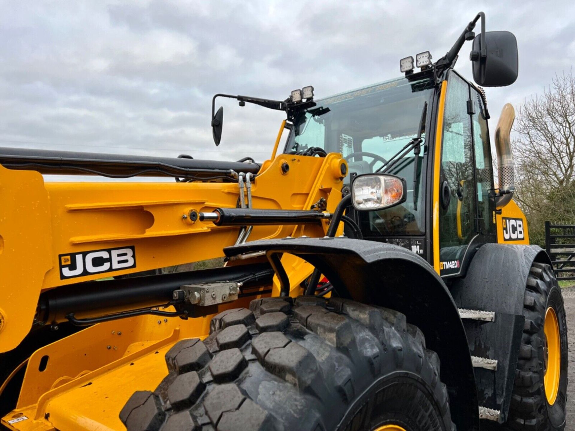 *870 HOURS* - 2021 JCB TM420S AGRI STAGE 5 - LOADER / LOADALL / TELEHANDLER / WARRANTY - Image 10 of 11