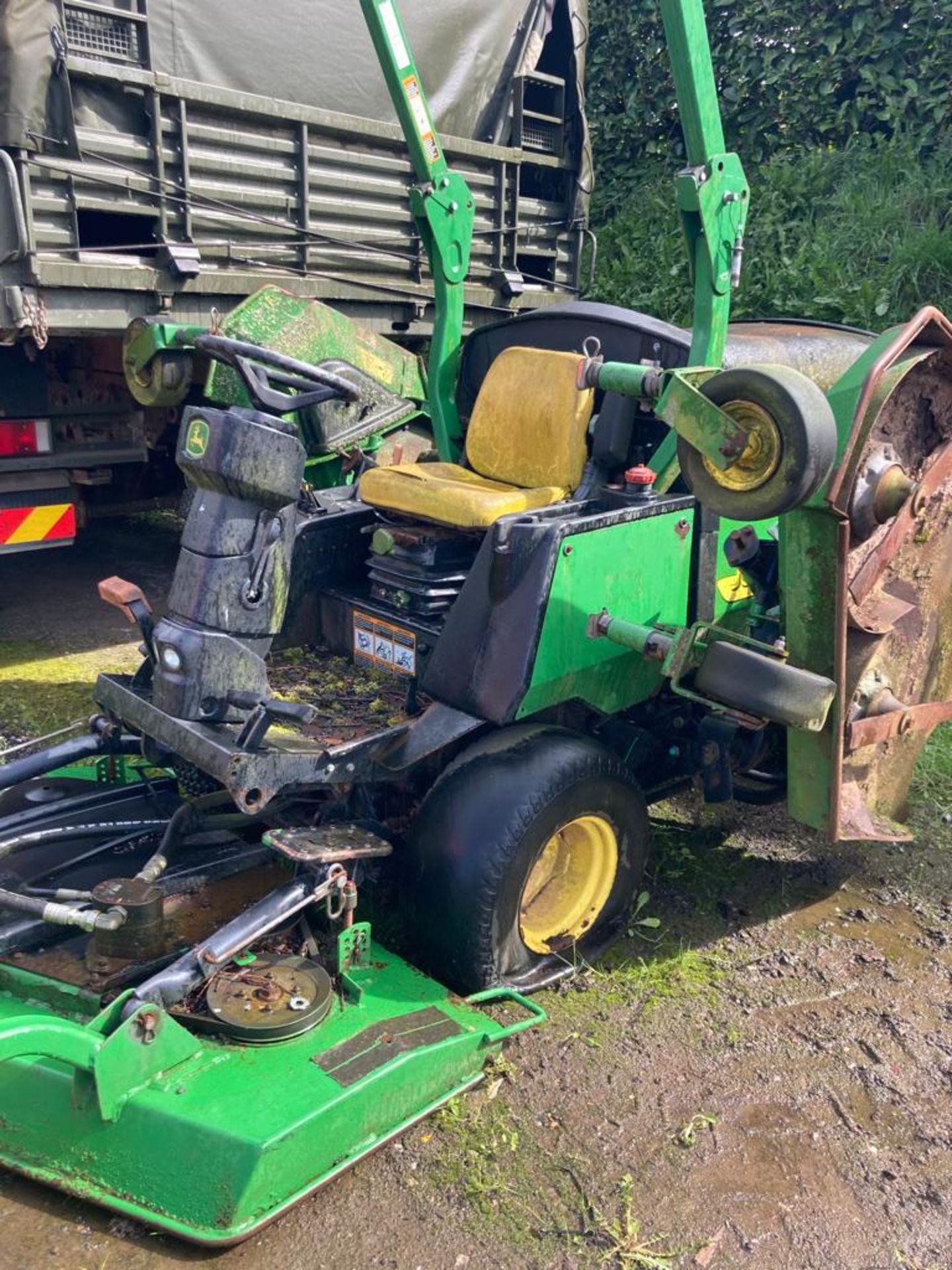 2002 JOHN DEERE 1600 RIDE ON MOWER - Image 2 of 7