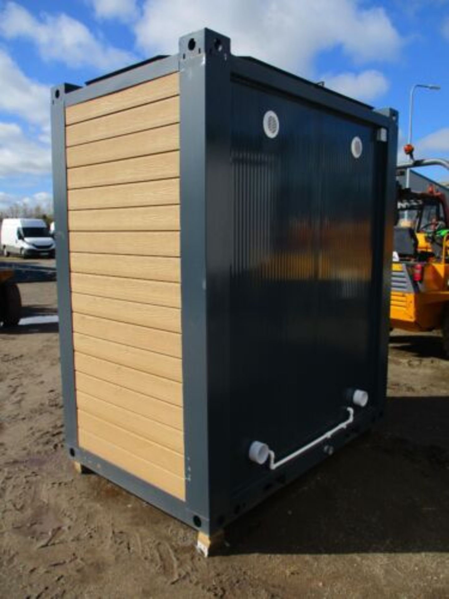 ADACON 2.1M X 1.35M DOUBLE TOILET BLOCK SECURE SHIPPING CONTAINER - Image 3 of 9